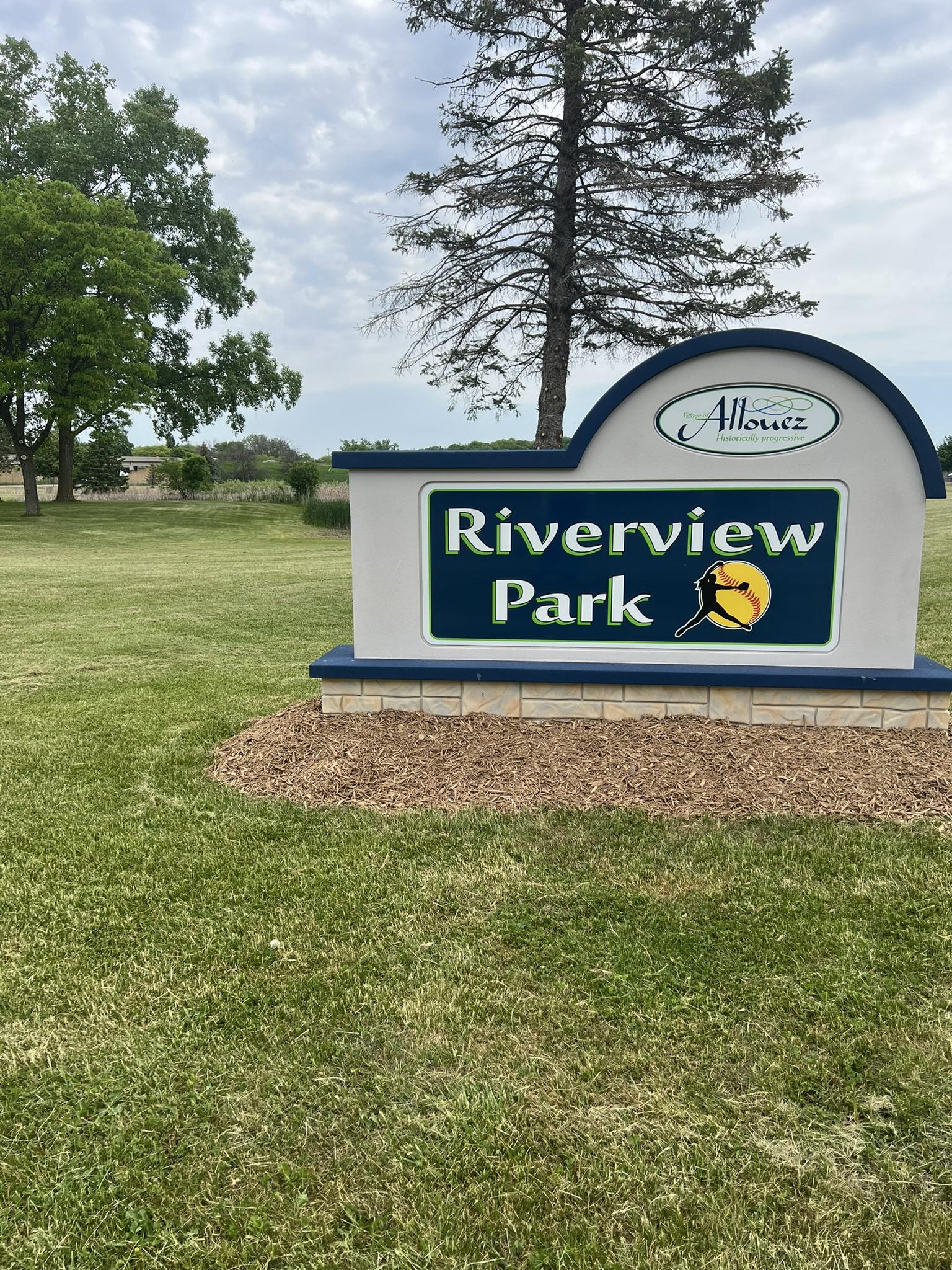 We have great news to share....... - Allouez Girls Softball | Facebook