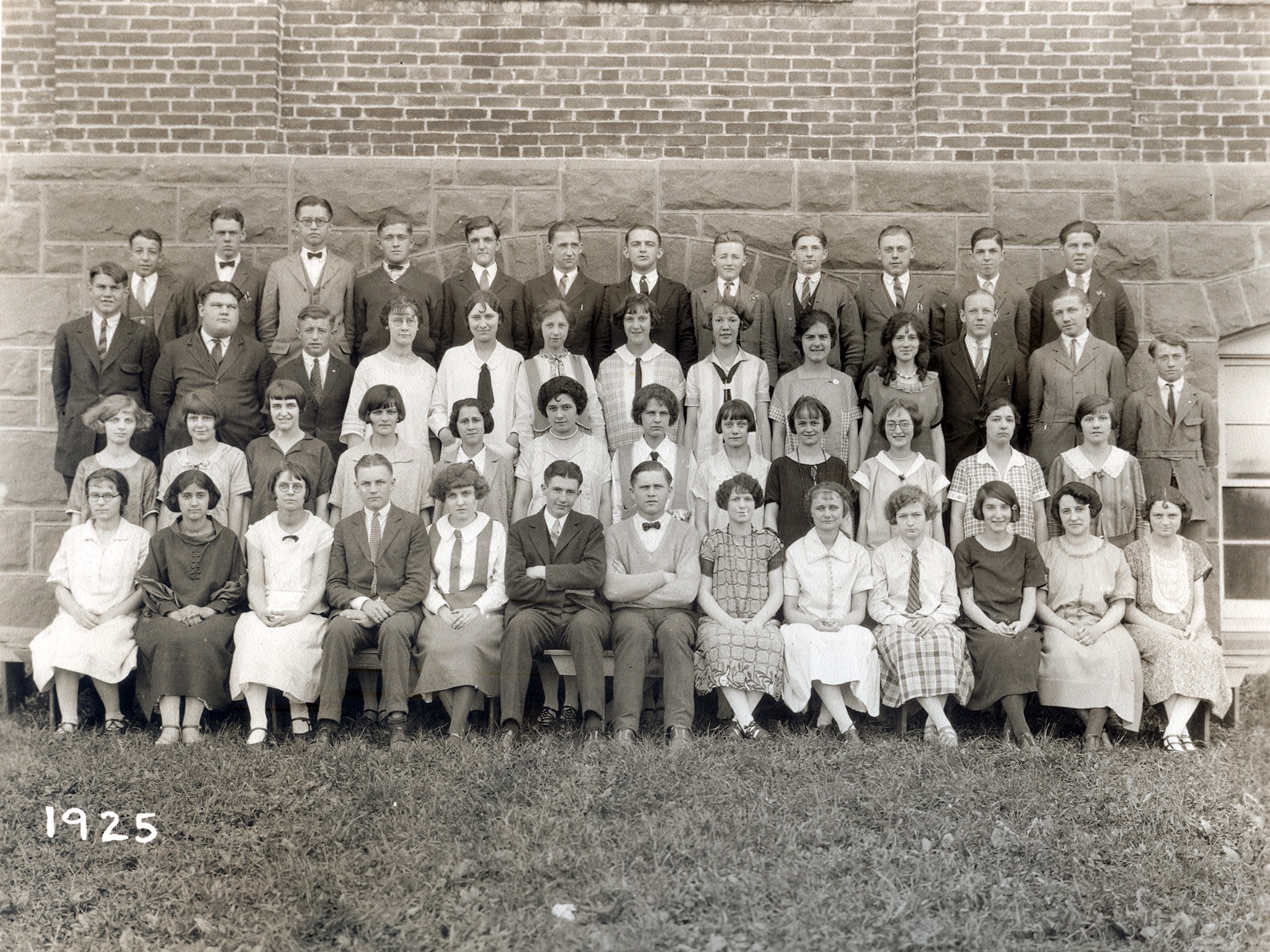 Boyertown - Boyertown Class of 1925: (51 graduates) - 1st row: (seated ...