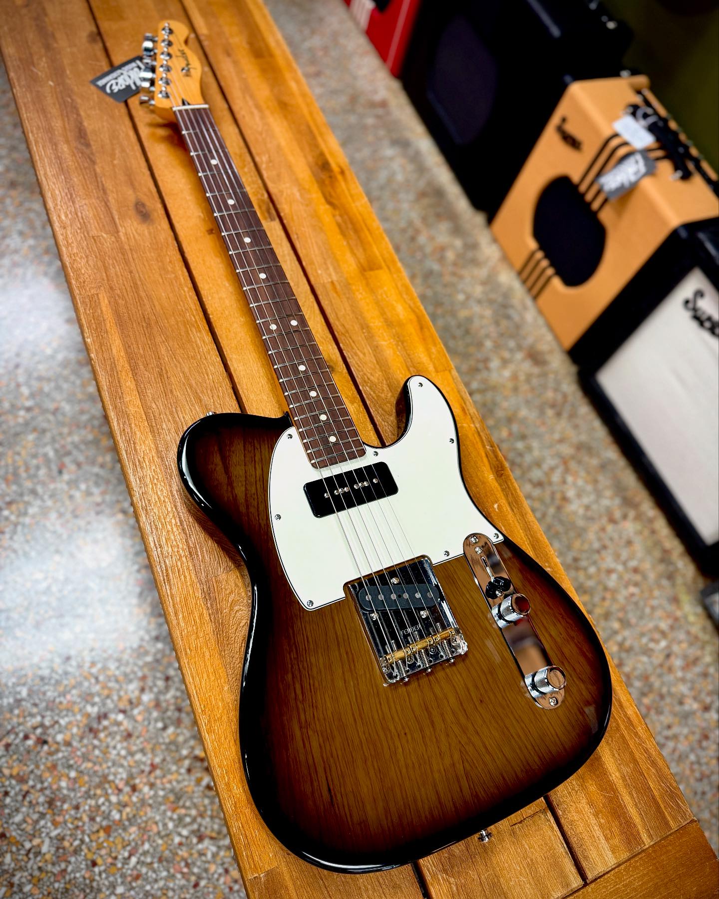 Warmoth Partscaster with Lindy Fralin pickups outplays Fender '52 Tele