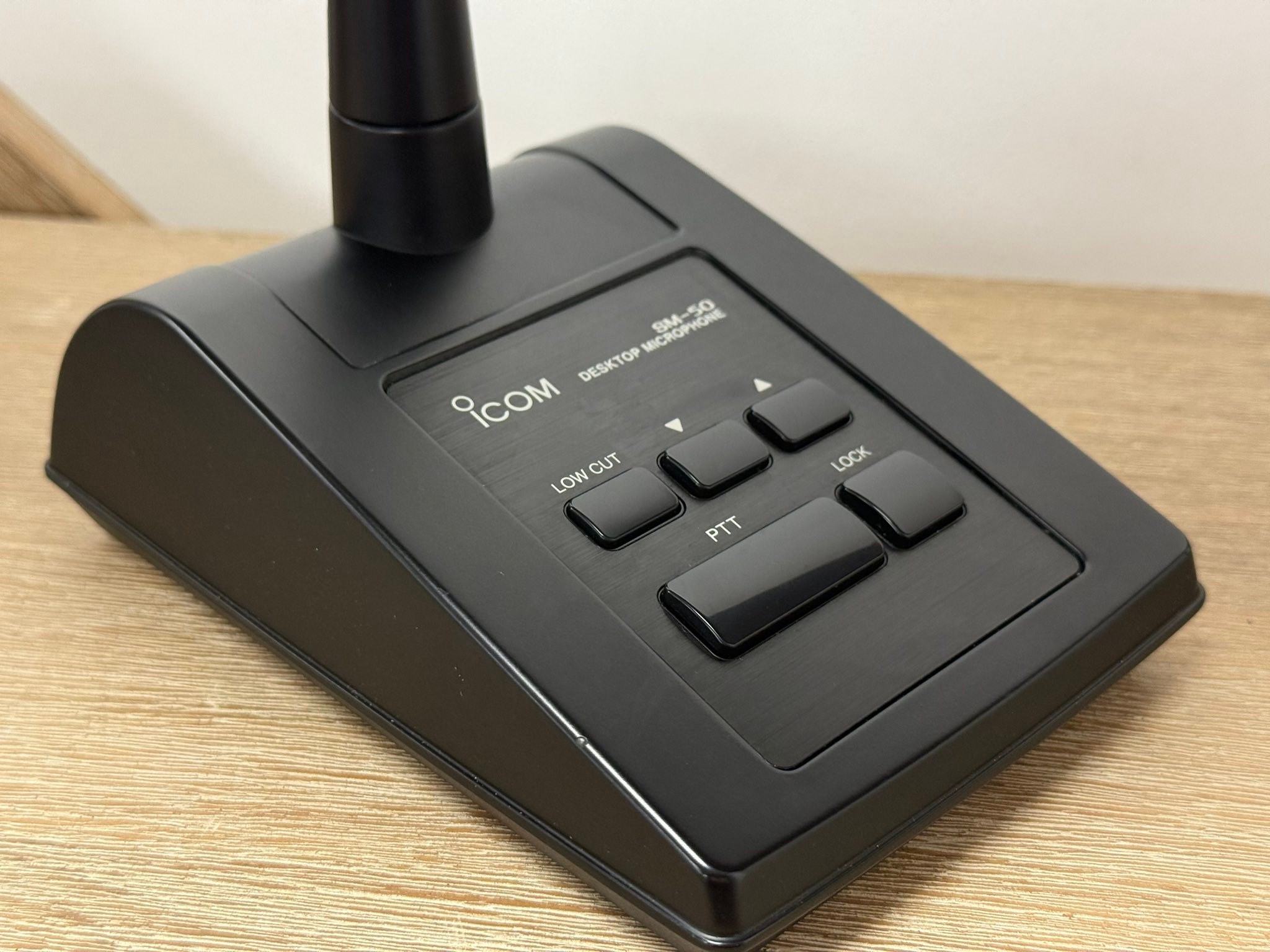 SECOND HAND ICOM SM-50 DESK MICROPHONE A high-quality desktop
