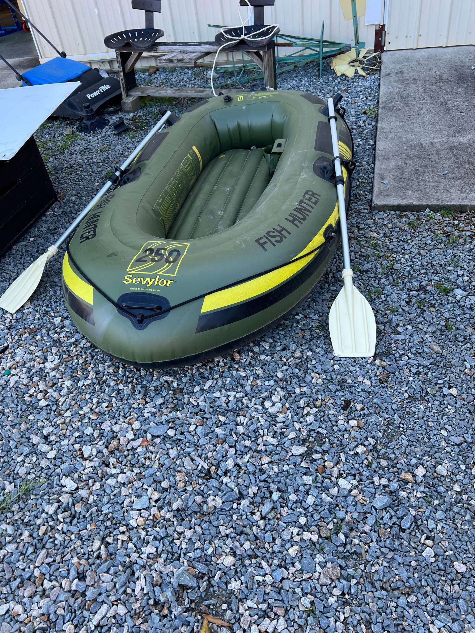 fish hunter raft accessories NRS Fishing Frame  SOTAR NRS Slipstream 129 Fishing Raft