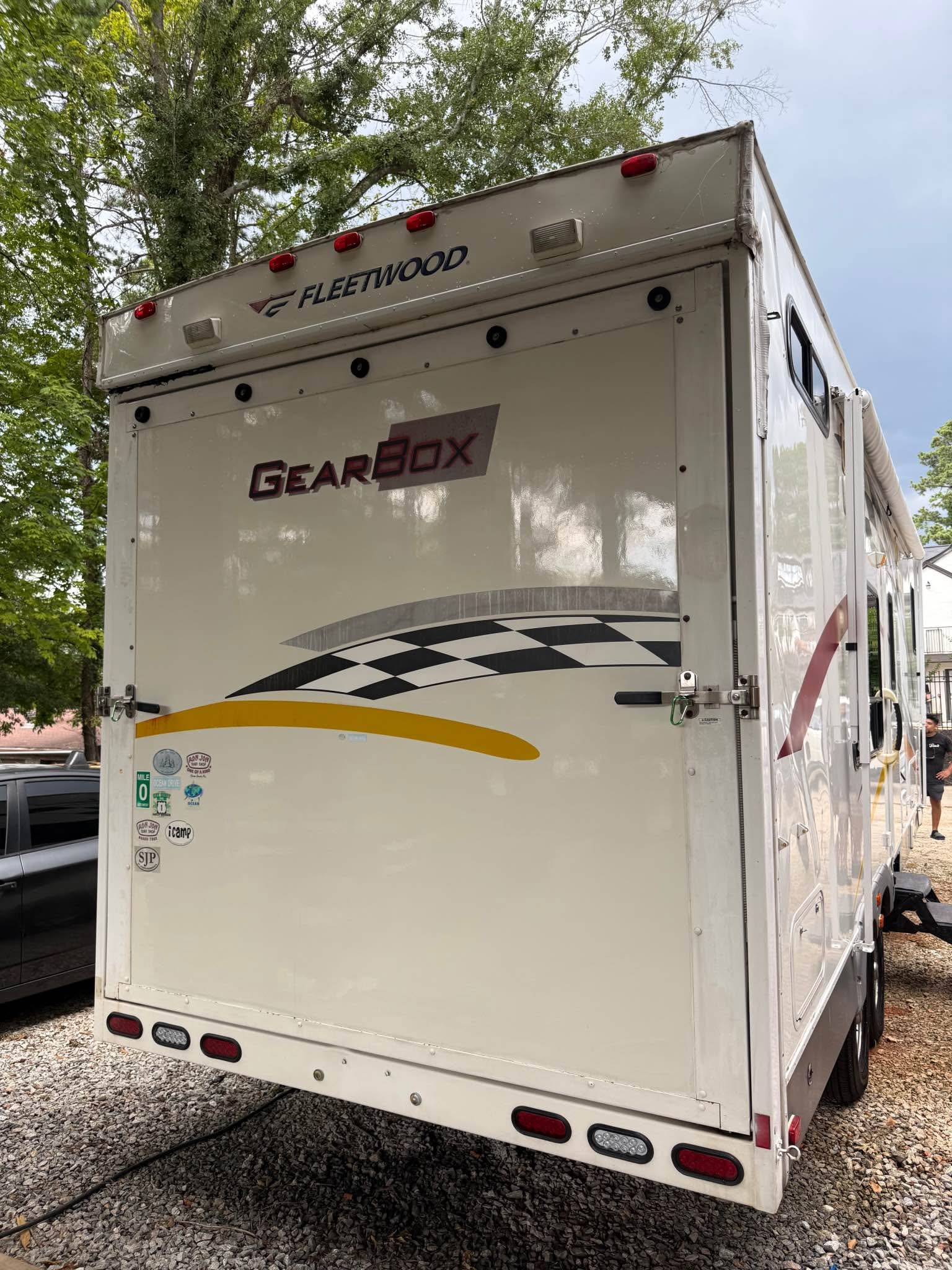 2005 Fleetwood Gearbox 335FS - RVs & Campers - Gainesville, Georgia ...