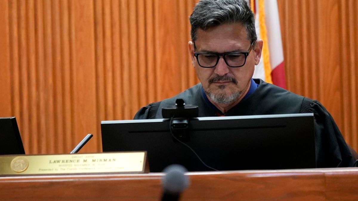 TCPalm - Circuit Judge Lawrence Mirman, respected by... | Facebook