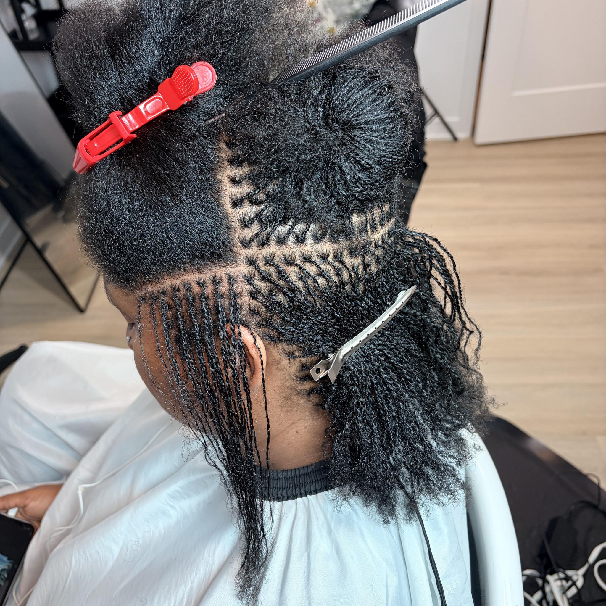 Microlocks à 📍Laval #microlocks | Natural Crown LOCKS