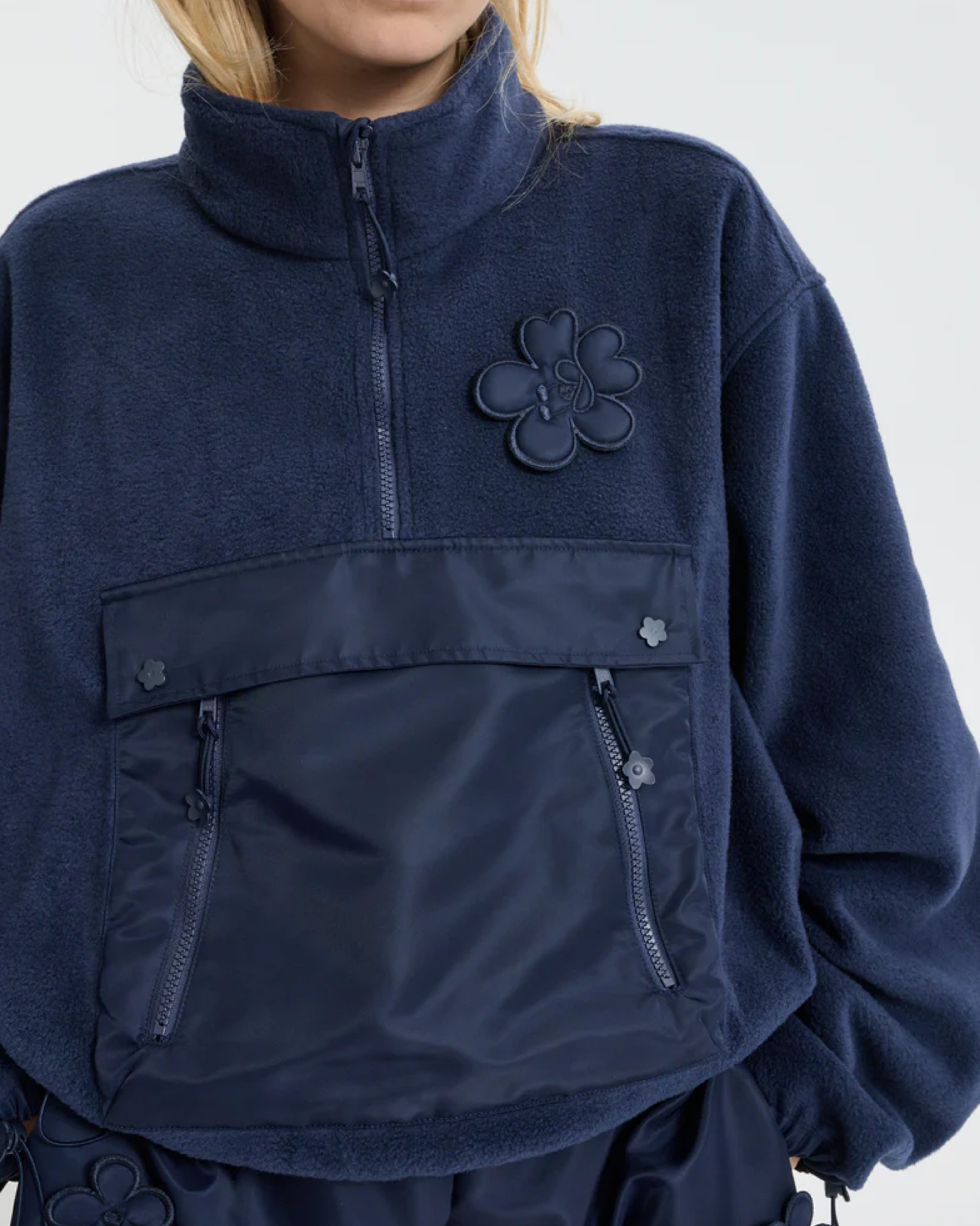 CECILIE BAHNSEN Bastian Fleece Anorak 以北歐風格為設計靈感，寬鬆的 