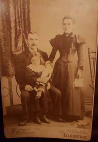 This picture was taken around 1908 or so. This is the Hunt family