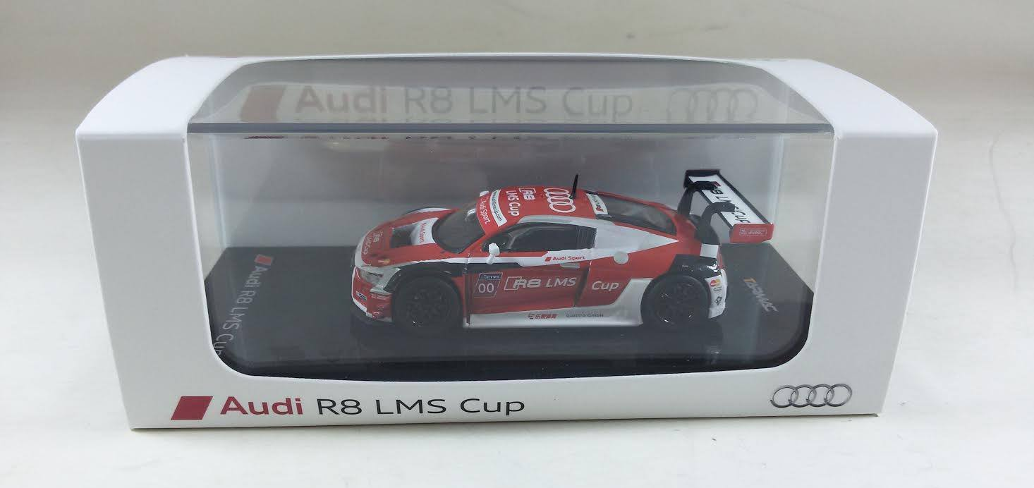 MotorHelix 新到貨 New arrivals! 1/18 Audi S8 Plus White MH016LW
