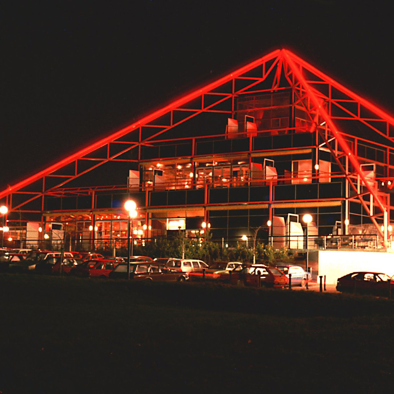 One of the most iconic photos of the... - Save The MK Point