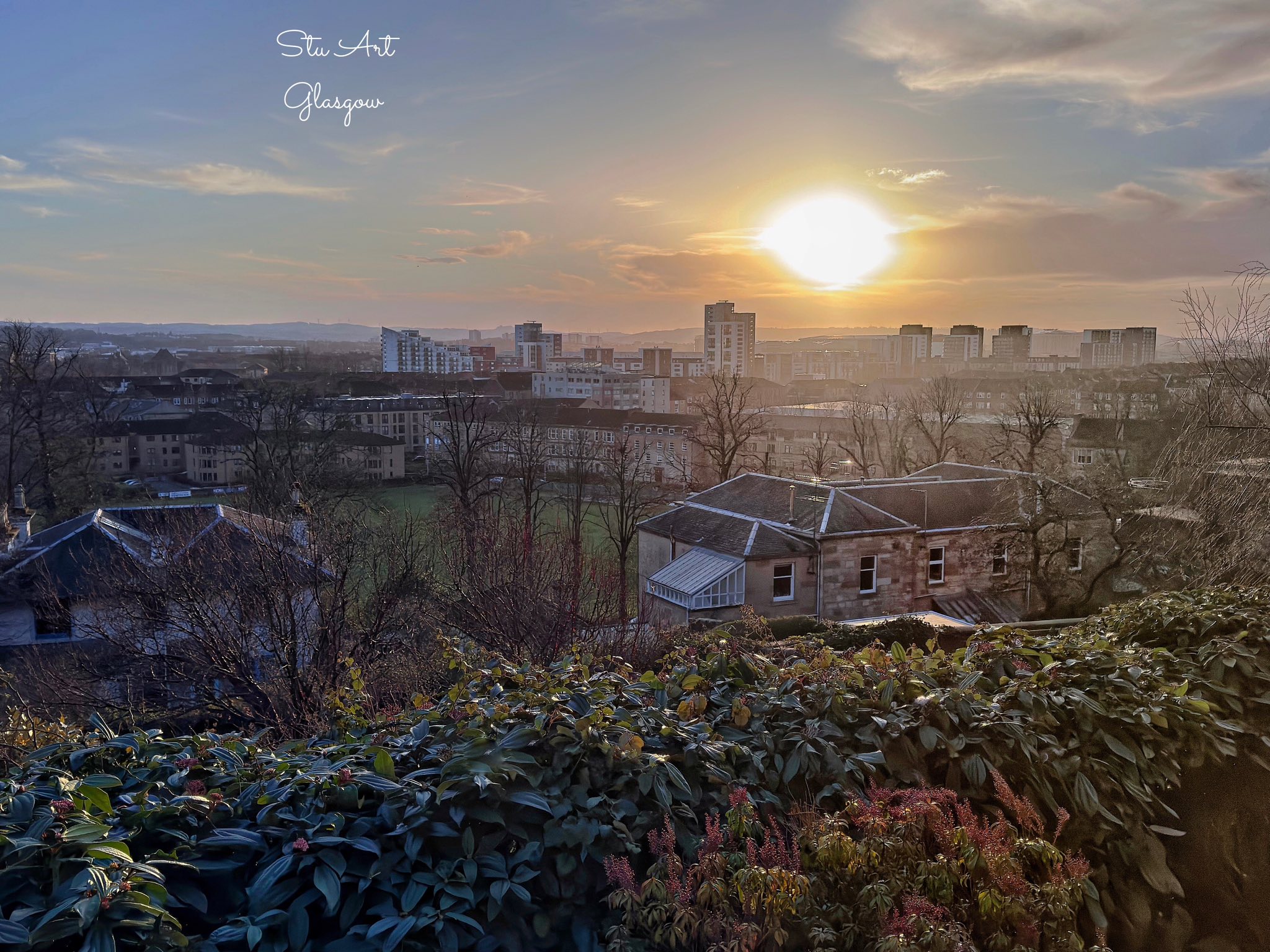 Stu - A Wow moment ! Wandering on Partickhill Road yesterday afternoon ...