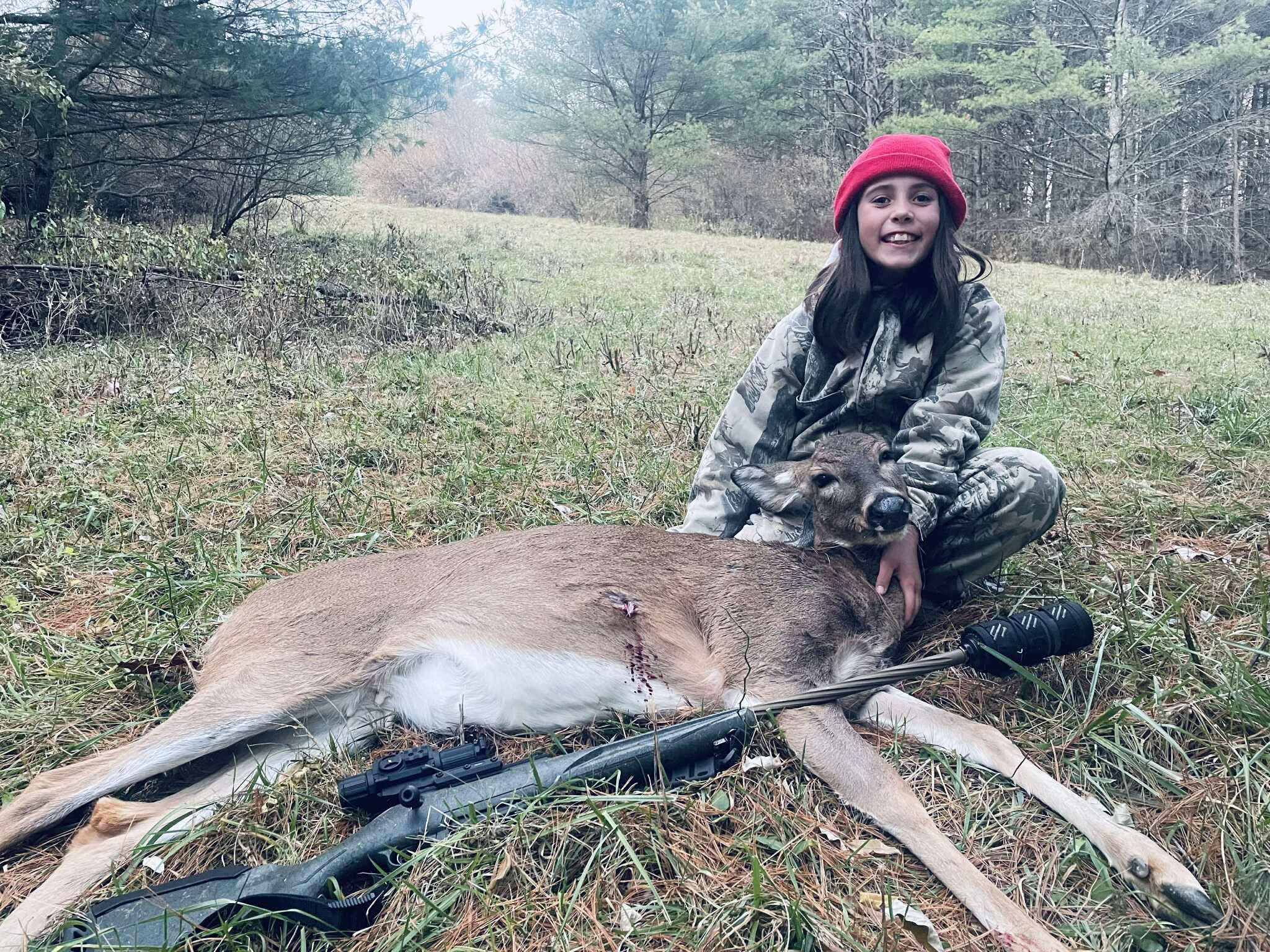 Star - Sadie Jo Kirby Grayson County 207 yard shot 1st deer💥 | Facebook