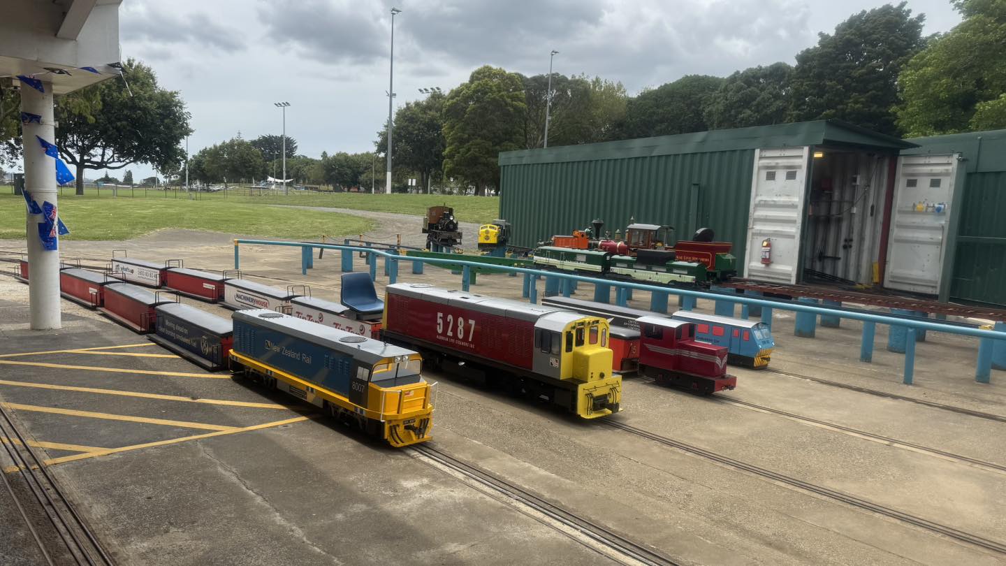 🚂 TRAINS ARE RUNNING - SUNDAY... - Manukau Live Steamers Inc. | Facebook