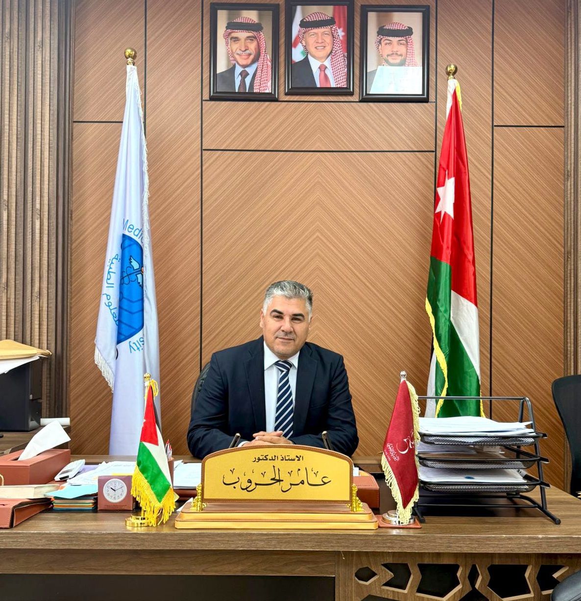ا.د.عامر منور الحروب