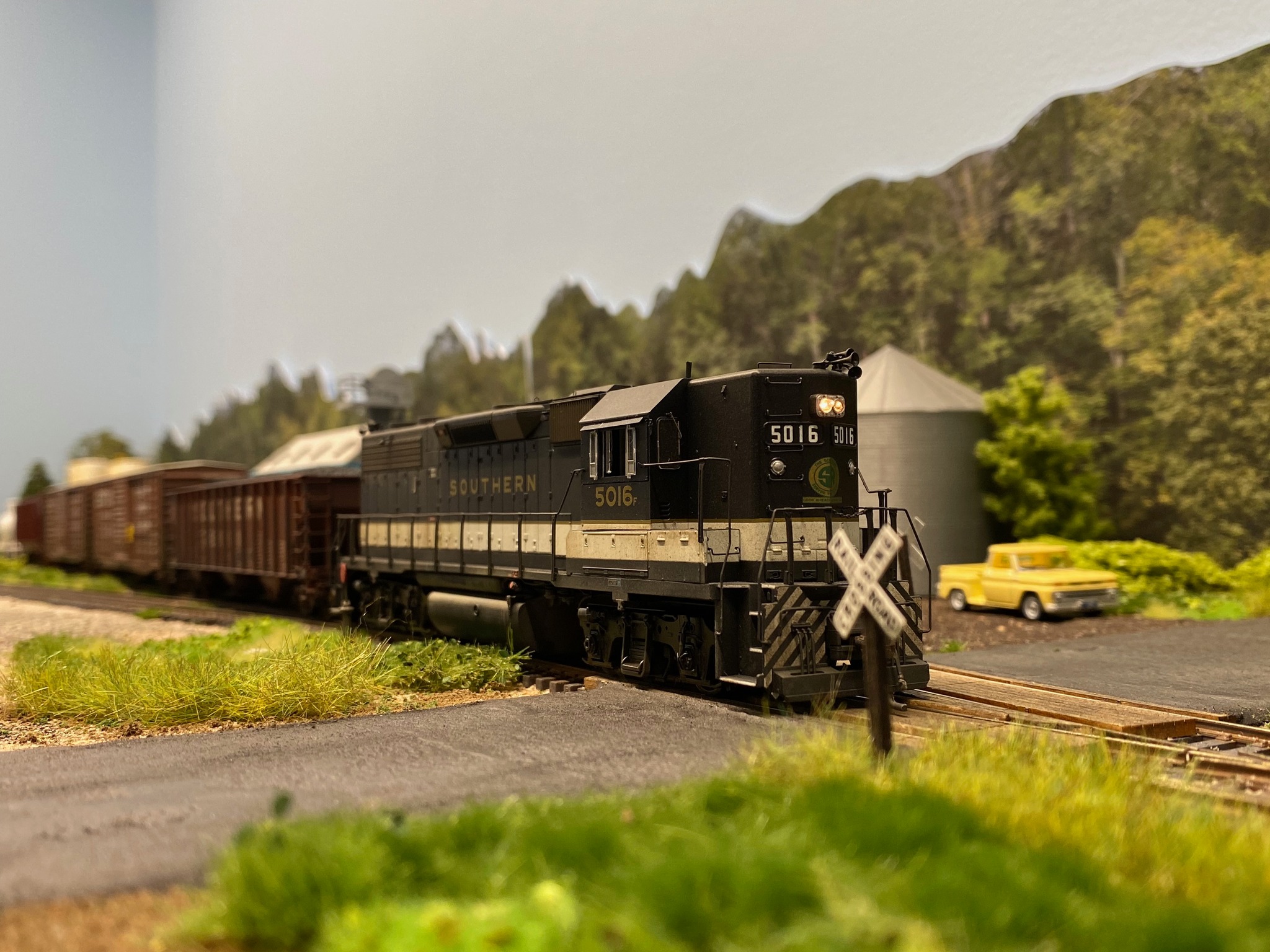 Farmrail in HO Scale