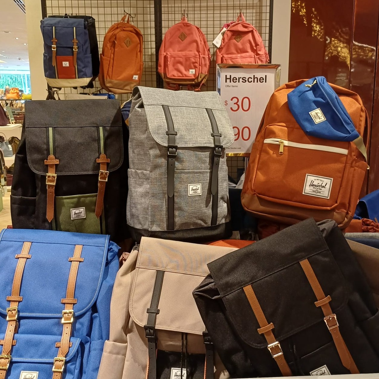 deep teal north face backpack The Borealis Trail Granite Grey Color:SCARLET RED inch laptop sleeve keeps Black Gloomy Bear Backpack rider accessories