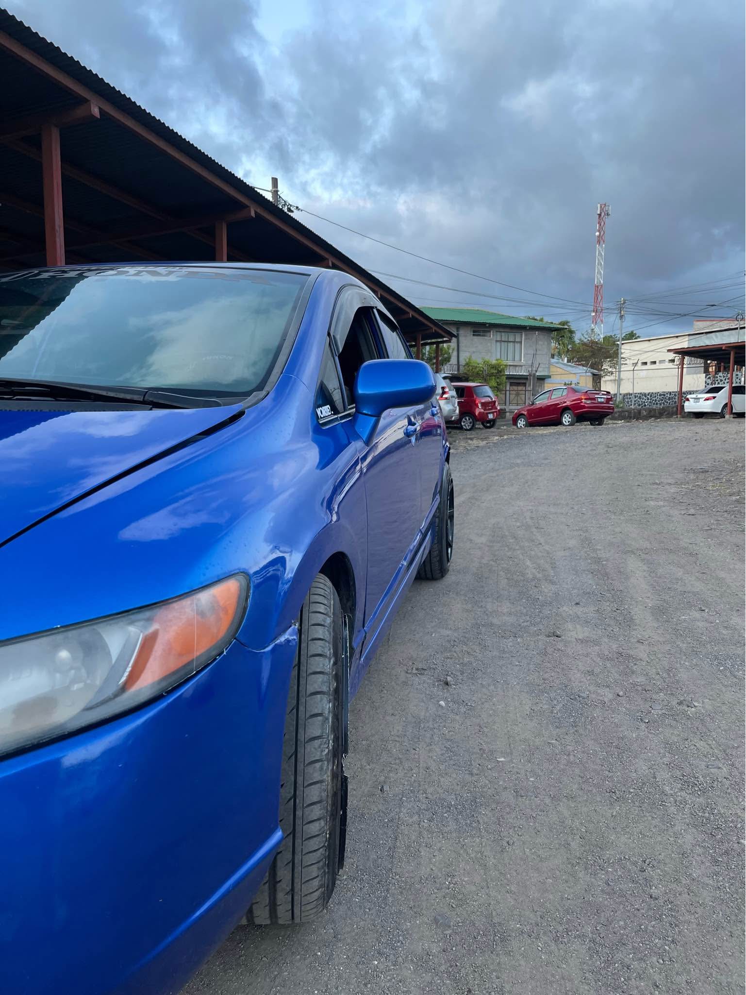 Honda Civic R18- Deportivo – Económico – Automático -Excelente estado ...