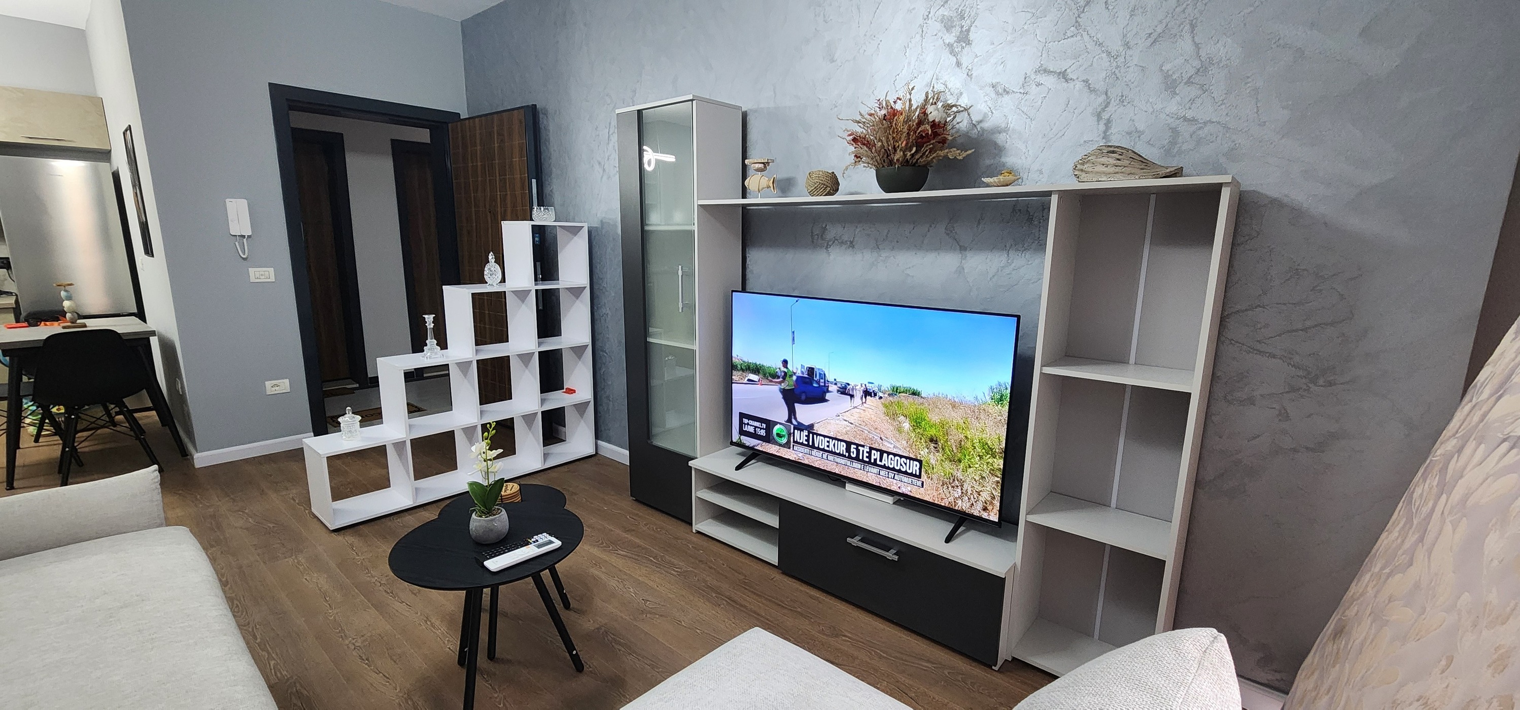 Luxury Vlora Estate added a new... - Luxury Vlora Estate
