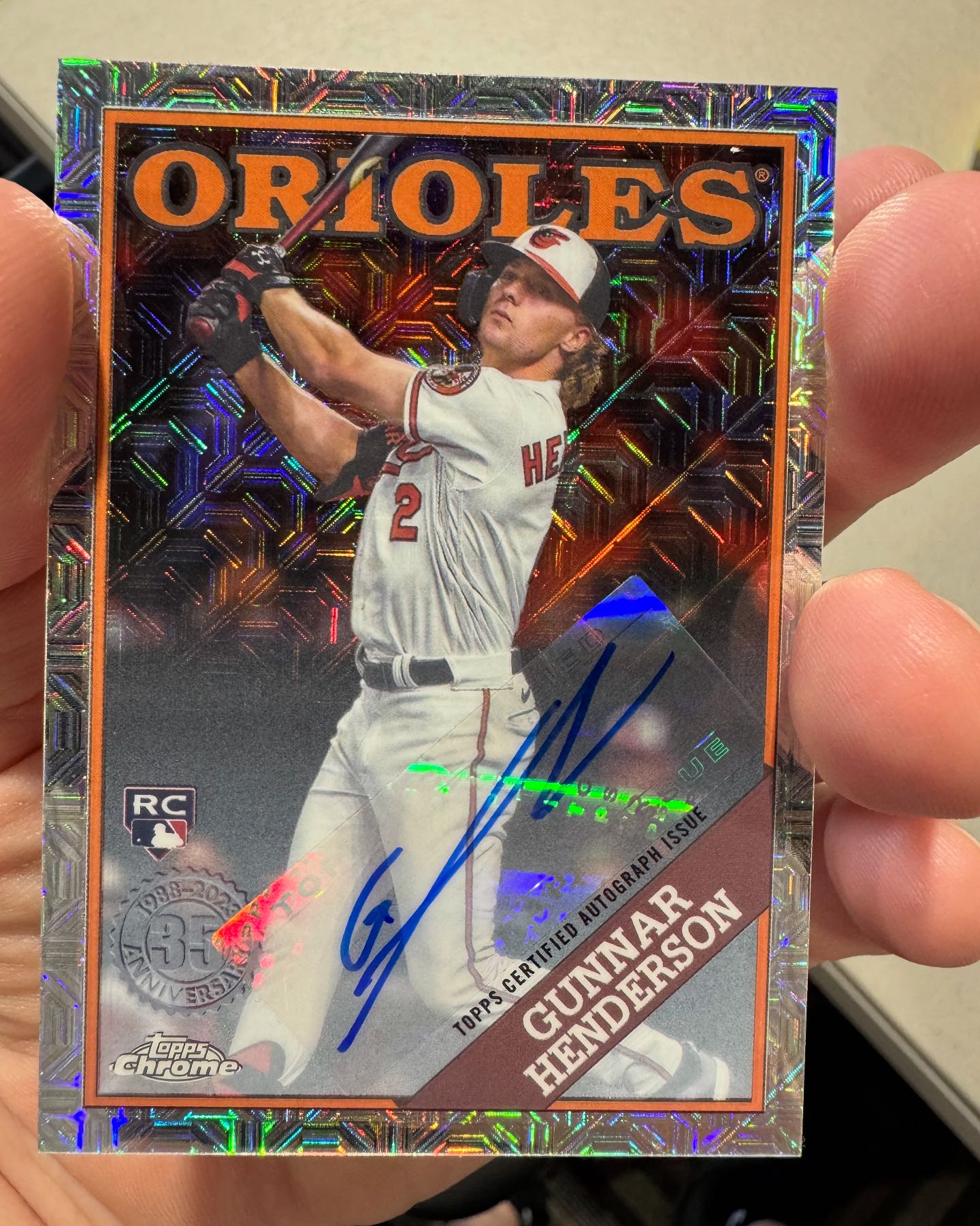 2025 Topps Heritage gold relic of Gunnar Henderson