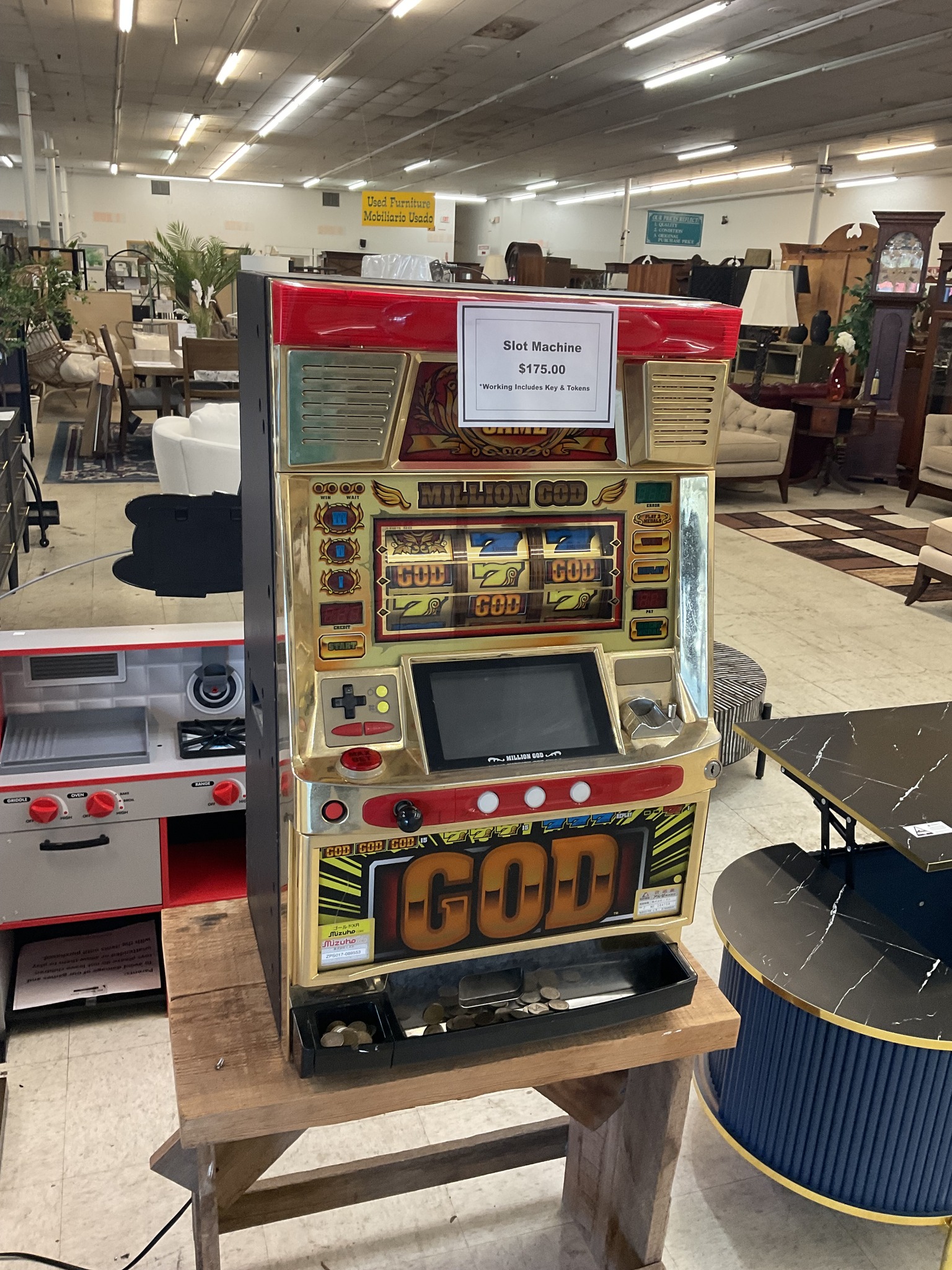 Bk - $175.00 Working skills machine....set up for tokens and there is a ...