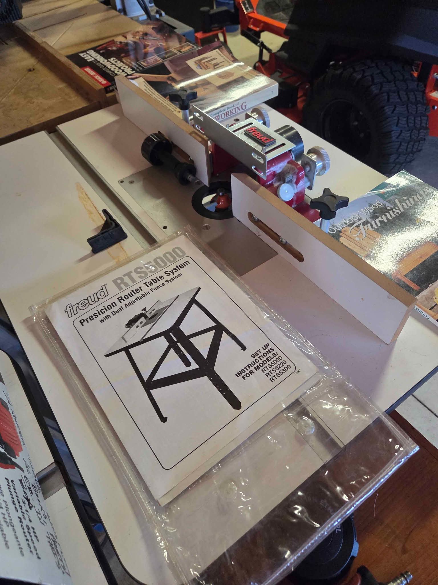 Freud RTS5000 Precision Router Table and Freud FT3000VCE 3 1/4 HP ...