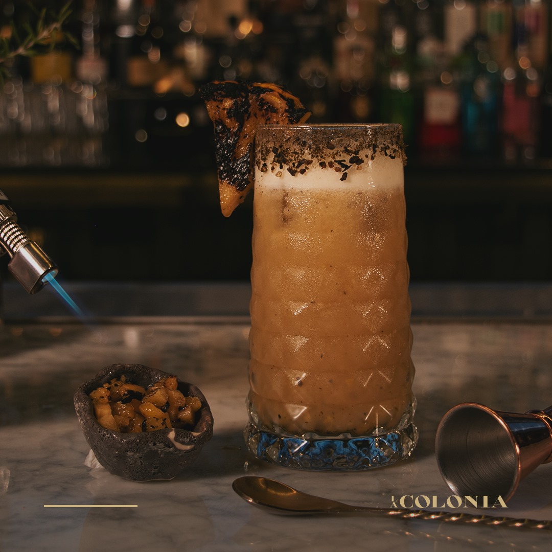 Piña Tatemada: Mezcal con un toque... - La Colonia San Pedro