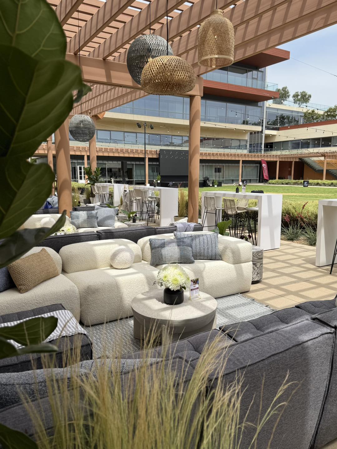 FormDecor Furniture Rental | Huntington Beach CA