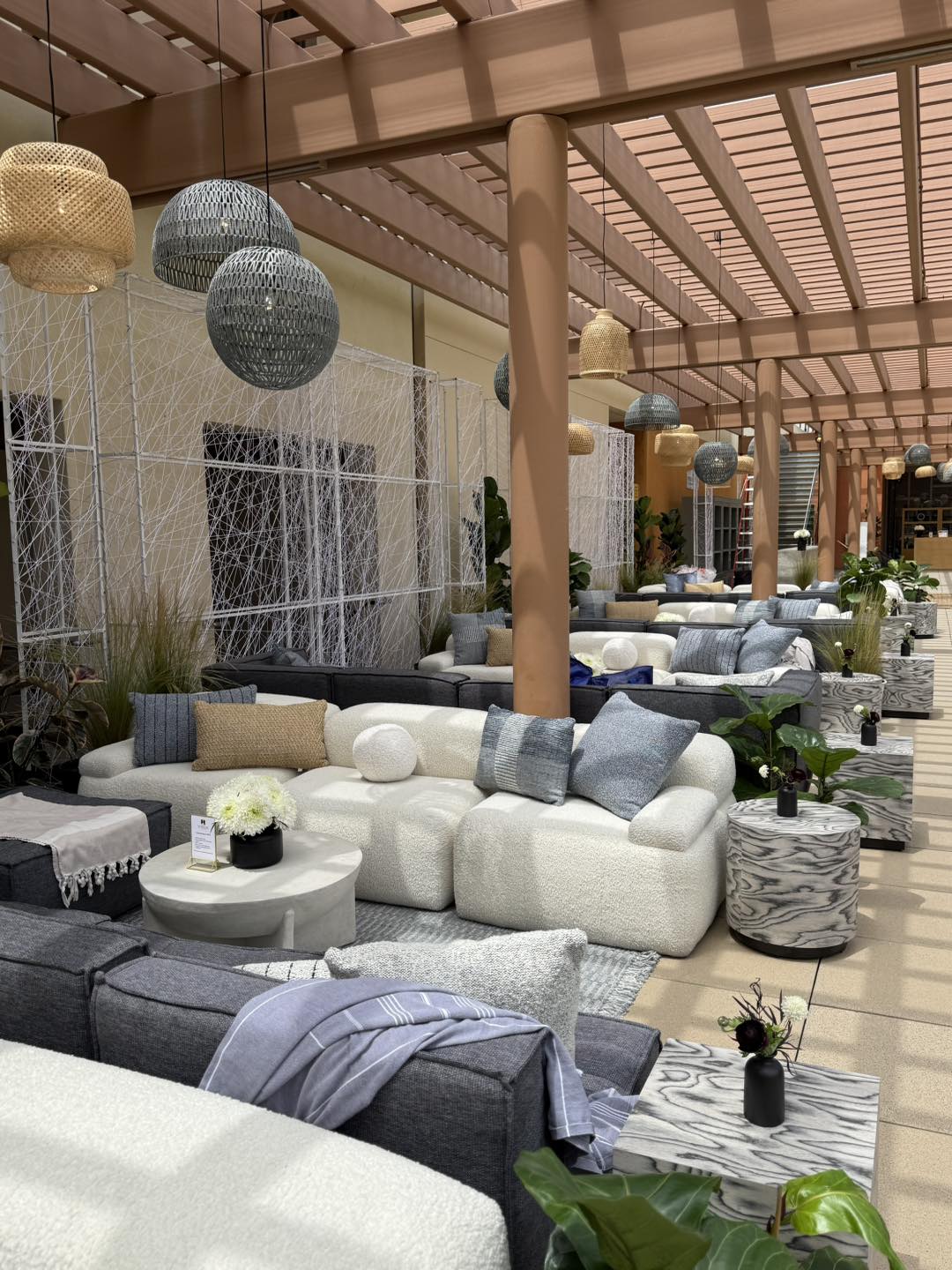 FormDecor Furniture Rental | Huntington Beach CA