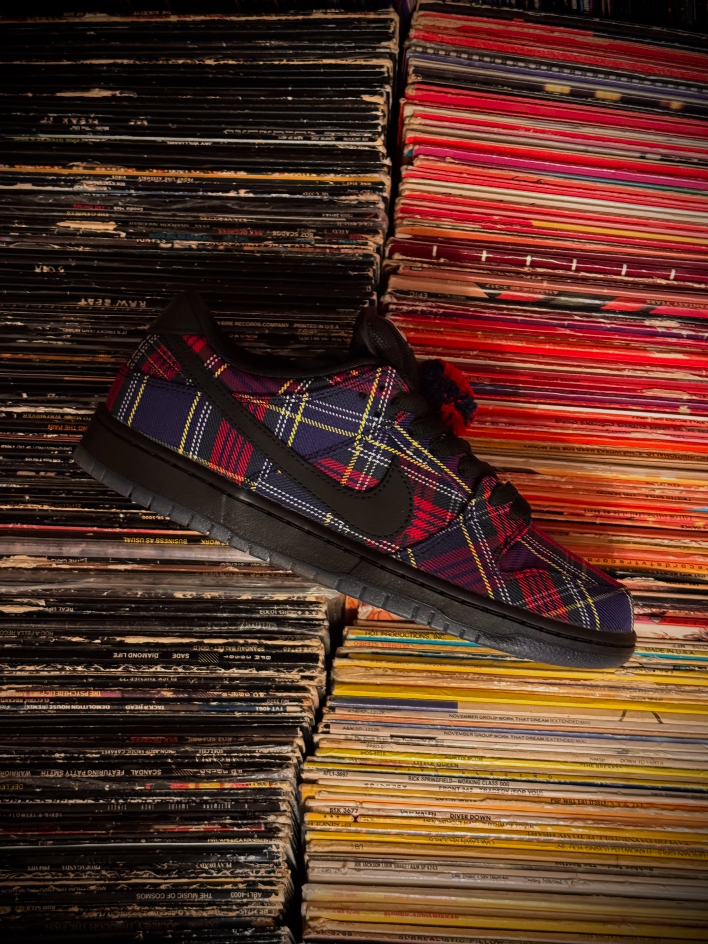 Our drawing for your chance to purchase the @nikesb x @nardwuar 