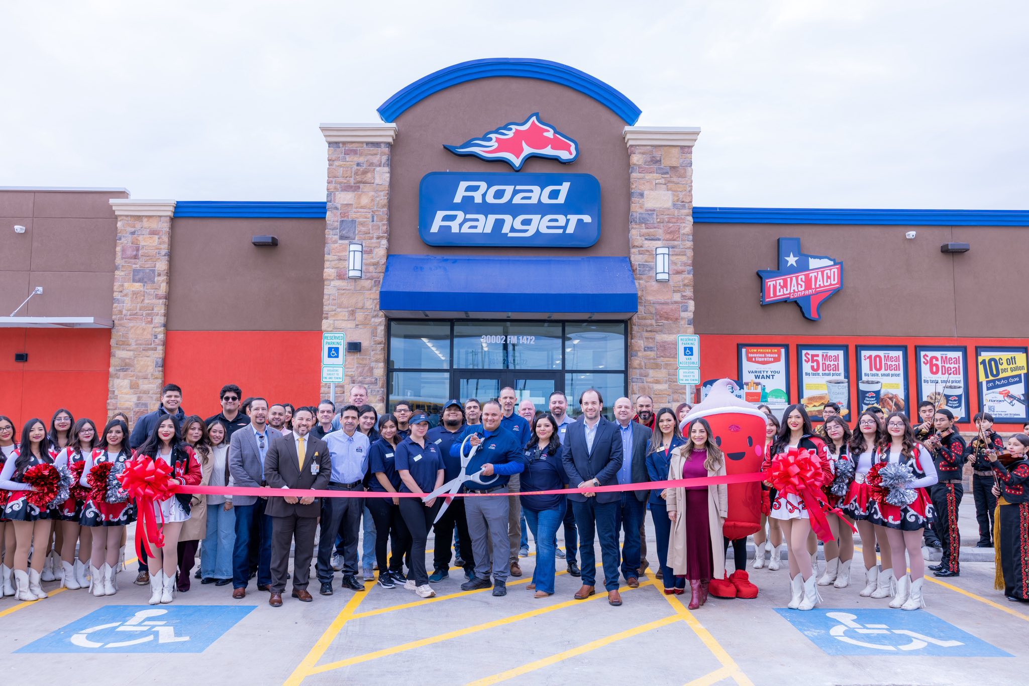Road Ranger - Road Ranger added a new photo — in Laredo, TX.