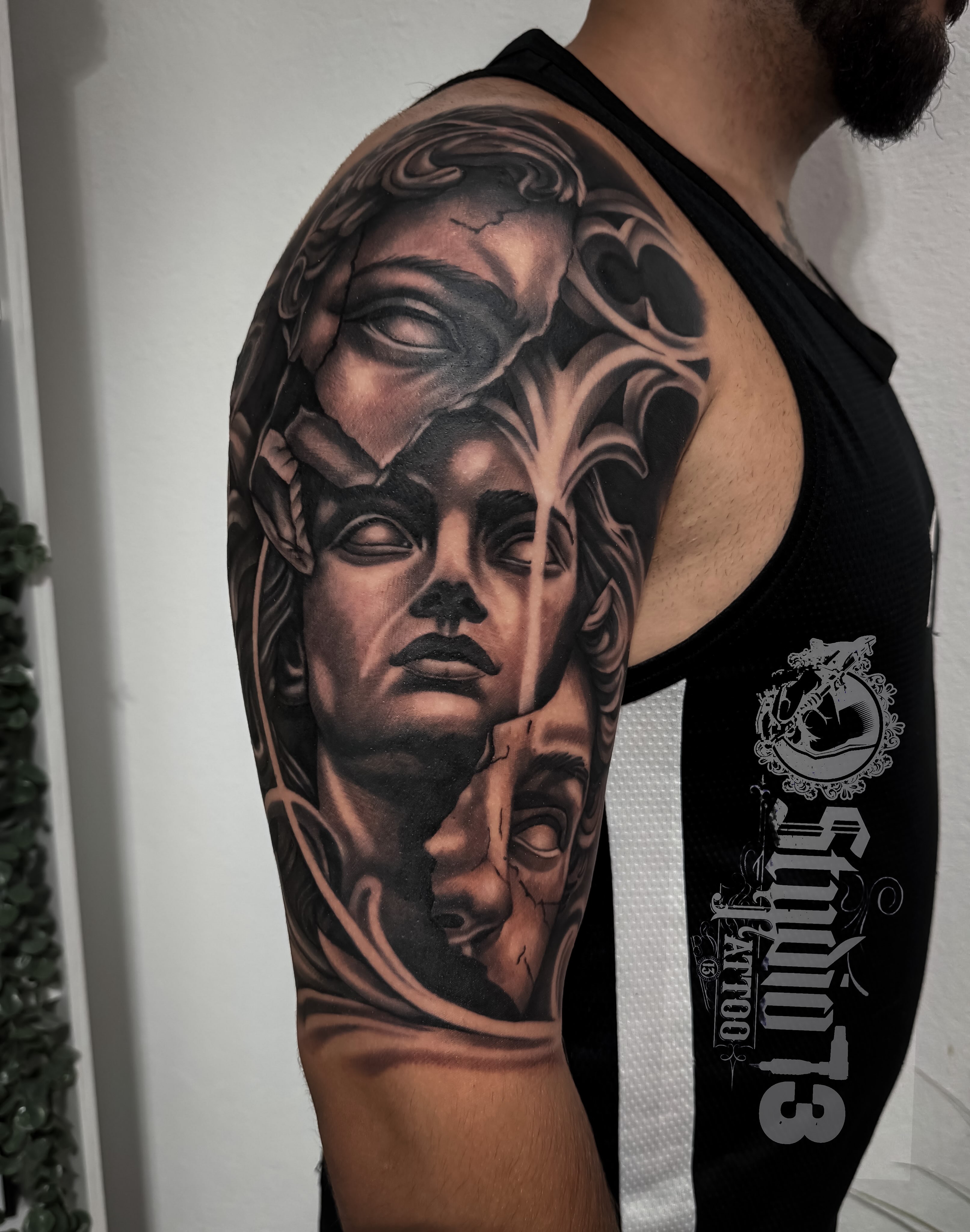 Studio13 Tattoo Pitesti by Dorian | Pitesti