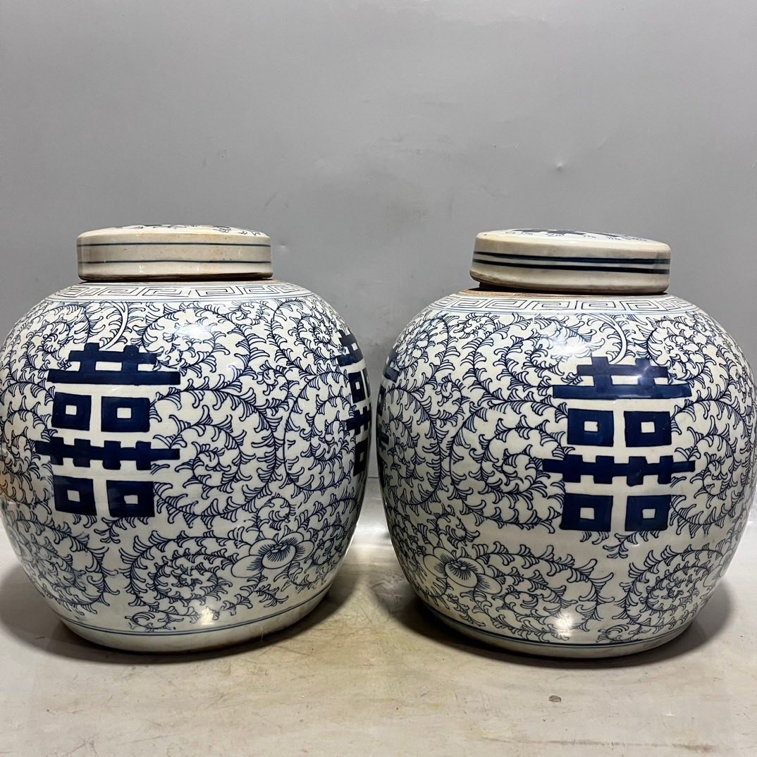 青花双喜罐一对B H：000120 ДО 3.45678910 34.56789101234 7.8