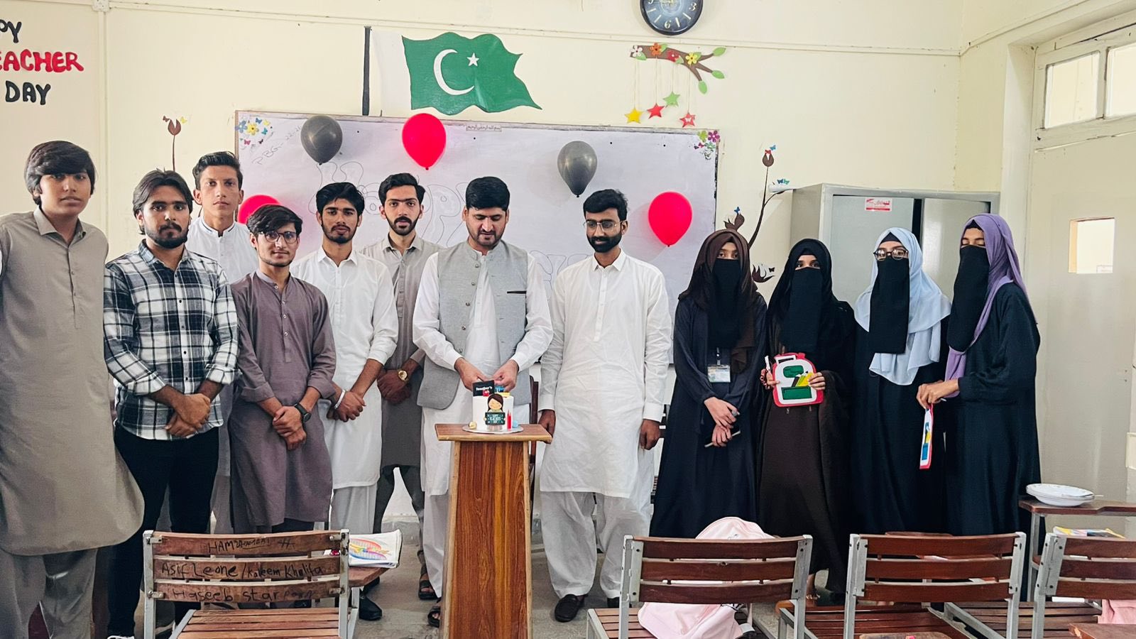 🎓 Teachers’ Day Celebration at the University of Layyah 🎉 A special ...