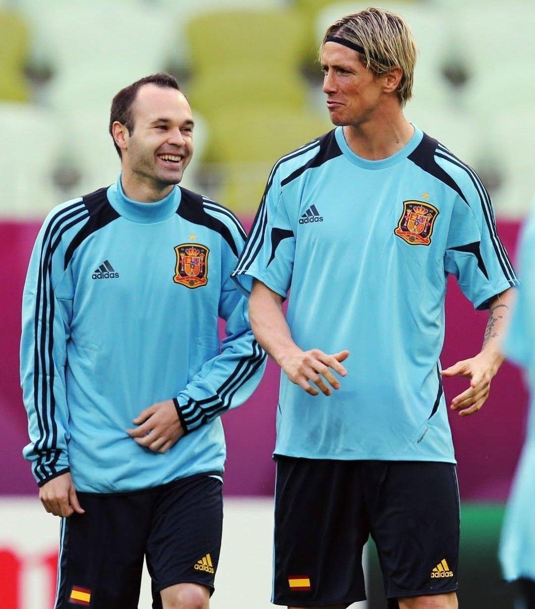 Offside - Iniesta & Torres 🇪🇸 ️ Andrés Iniesta and Fernando Torres ...