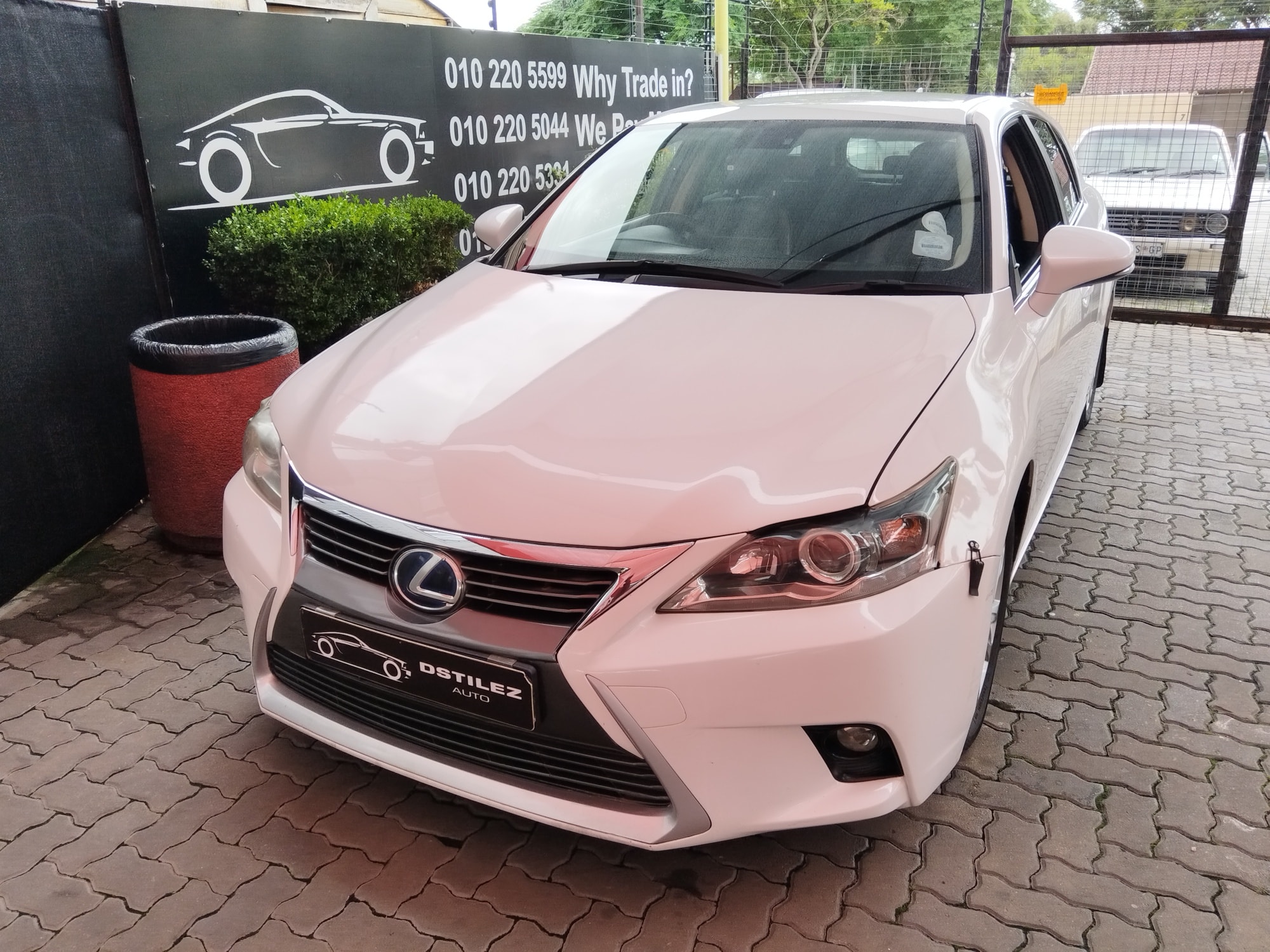 2015 Lexus CT200H S 5dr (Hybrid) Selling Price:R189 900 Type of
