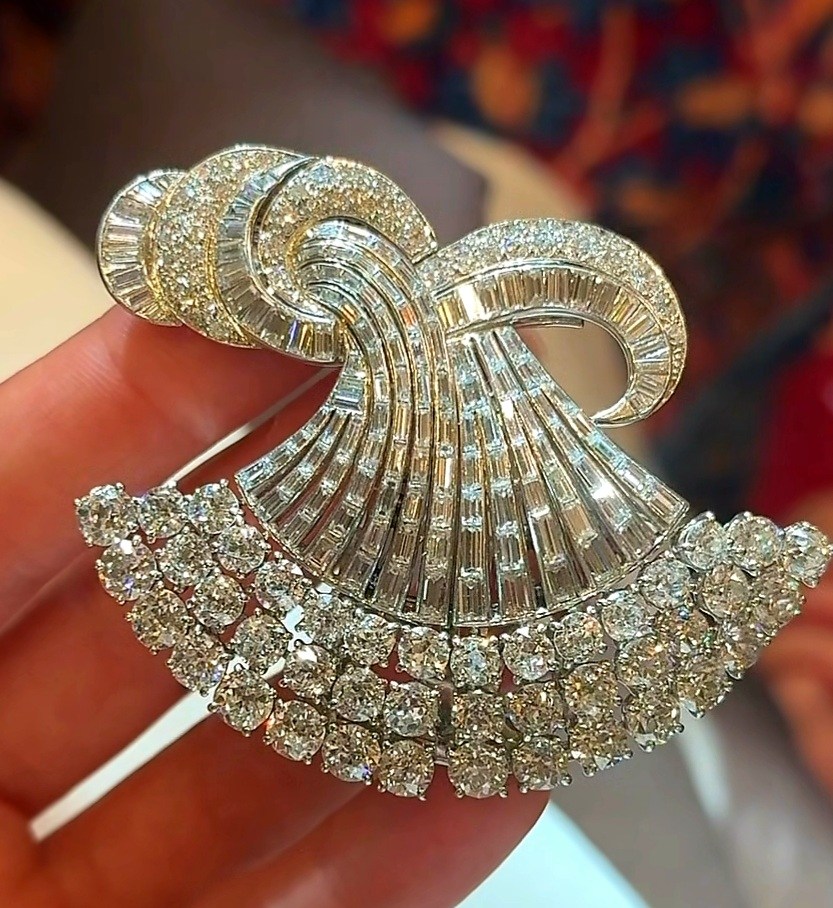 Broche Ou Pendentif En Or Blanc 18 Carats Avec Diamants - 1,12 Carat, 12,49 G, Occasion