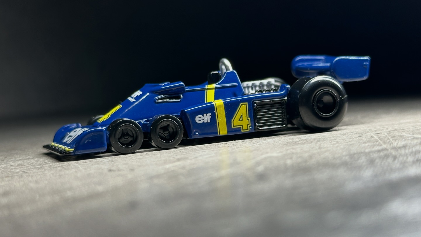 Tomica Premium Racing - Tyrrell P34 1976 Swedish Grand Prix