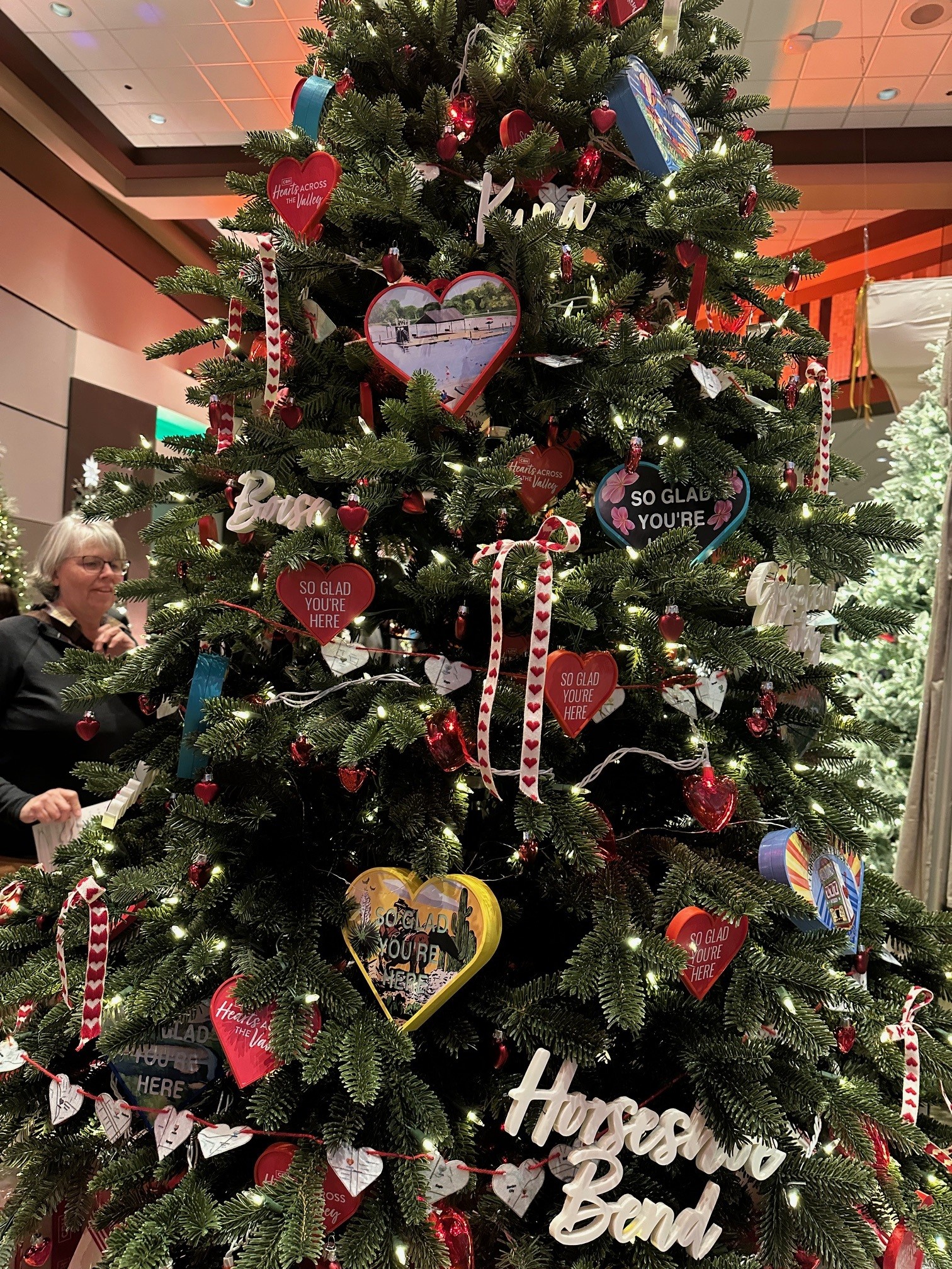 City of Star - 🎄 Did you catch the City of Star ornament... | Facebook