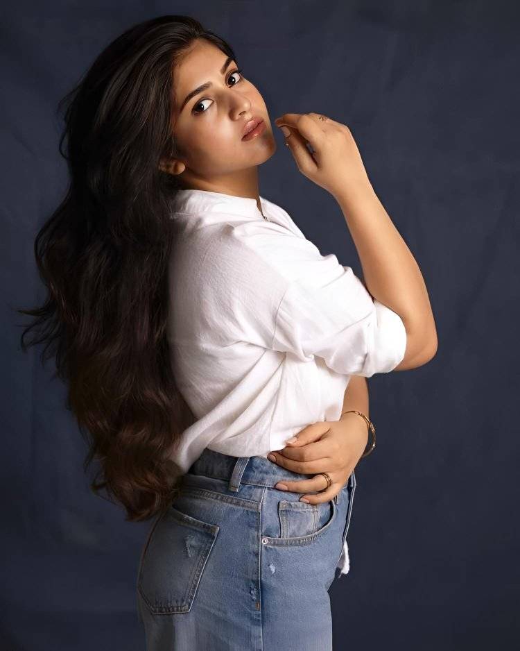Visual - Actress Keyuri latest photoshoot pic 💖 #VisualDrops #actress # ...