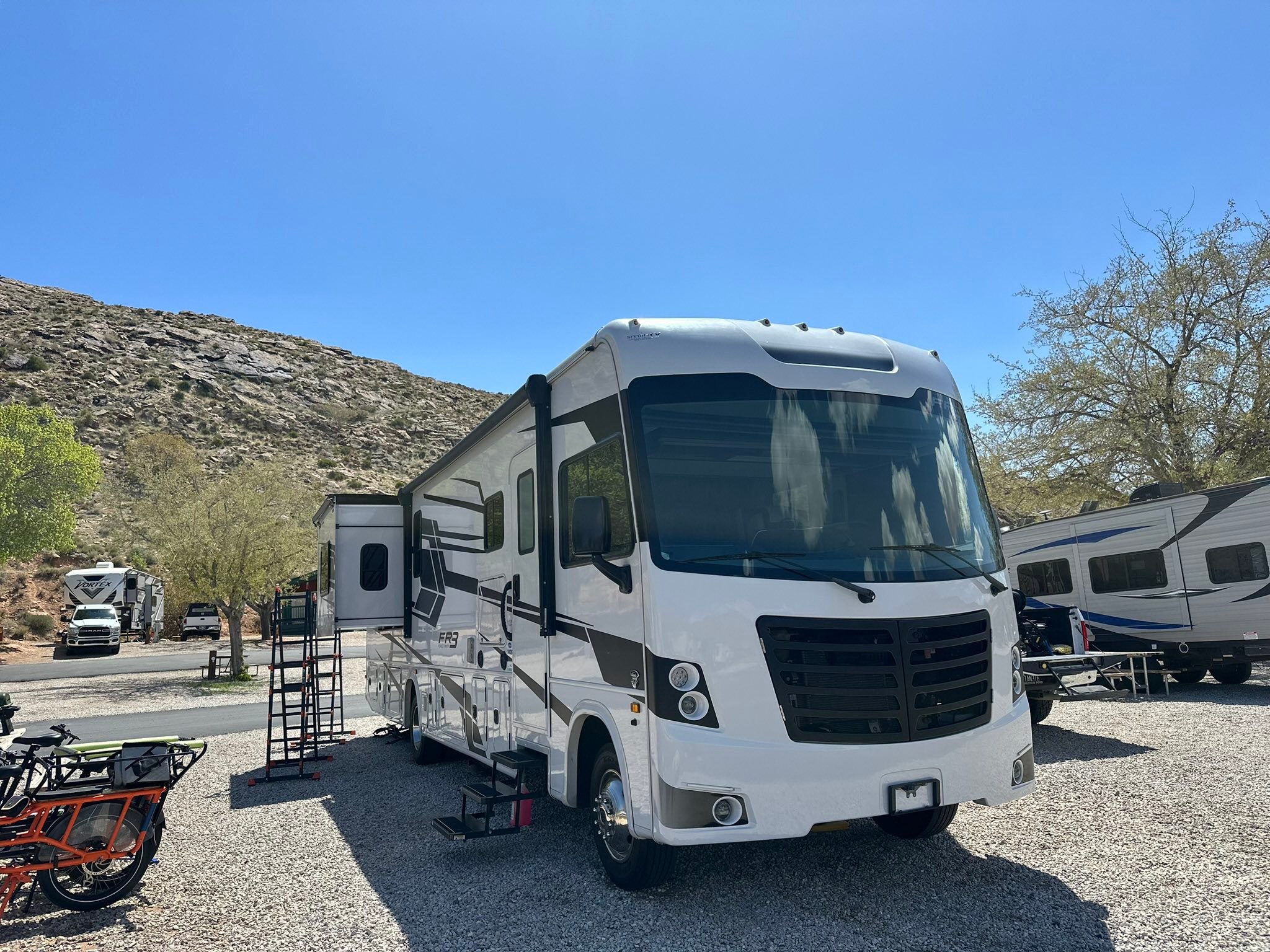 Shiny RV Wash