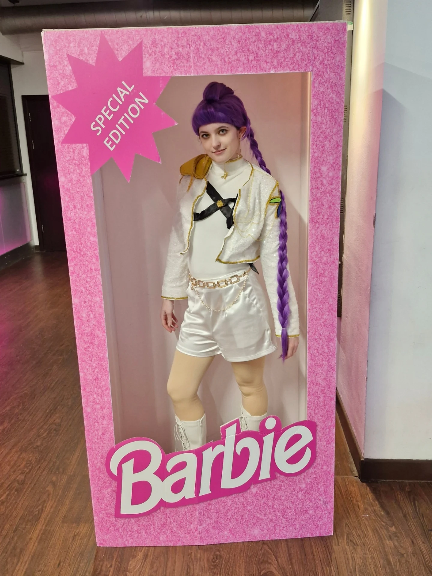 Holly Heart - My first time cosplaying Rumi from kpop... | Facebook