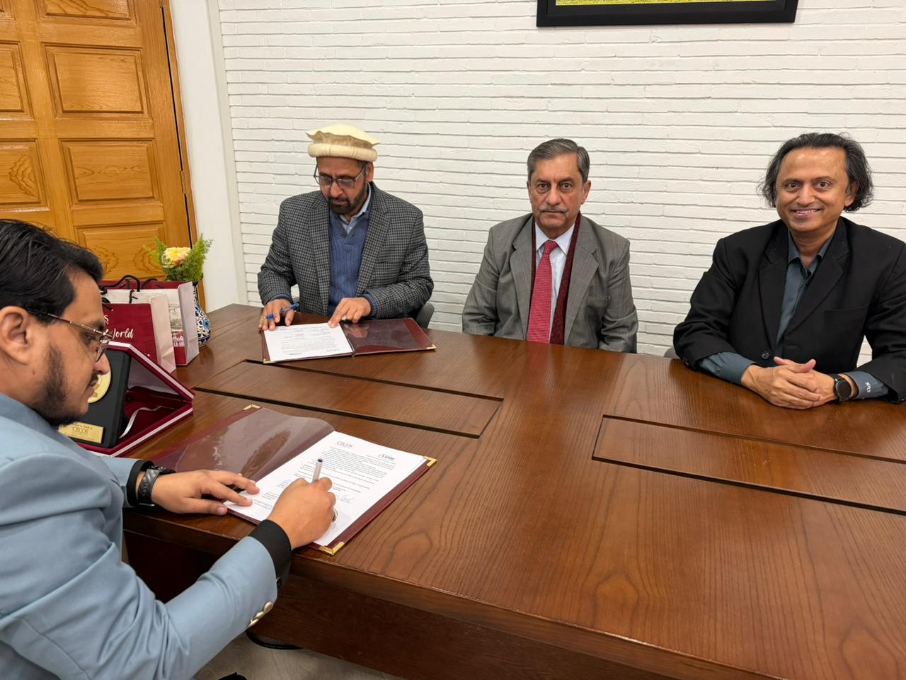 Dr. Shahid Rasheed, Executive Director,... - CECOS University | Facebook