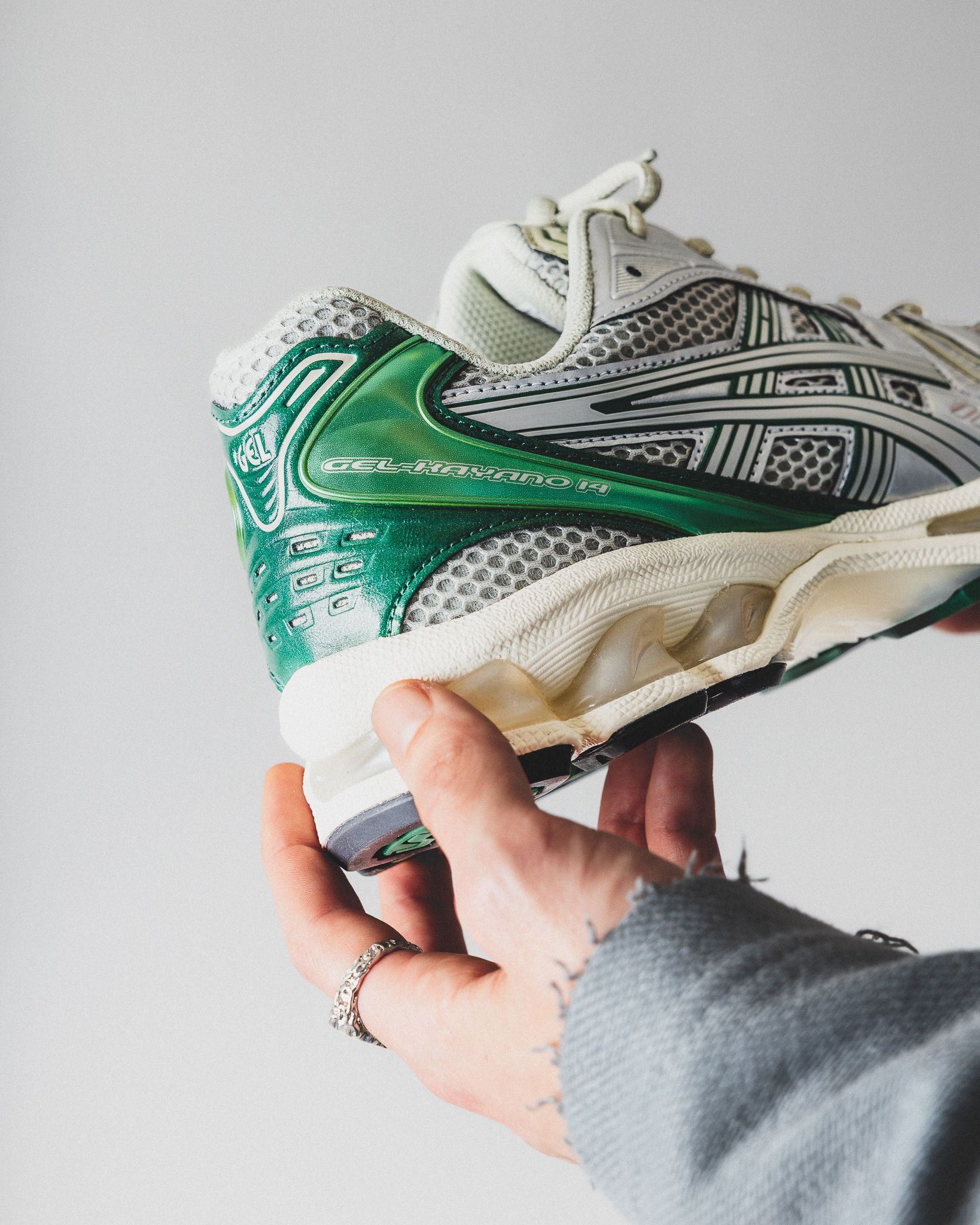Last chance: ASICS GEL-KAYANO 14 Dried Leaf Green / Pure Silver 