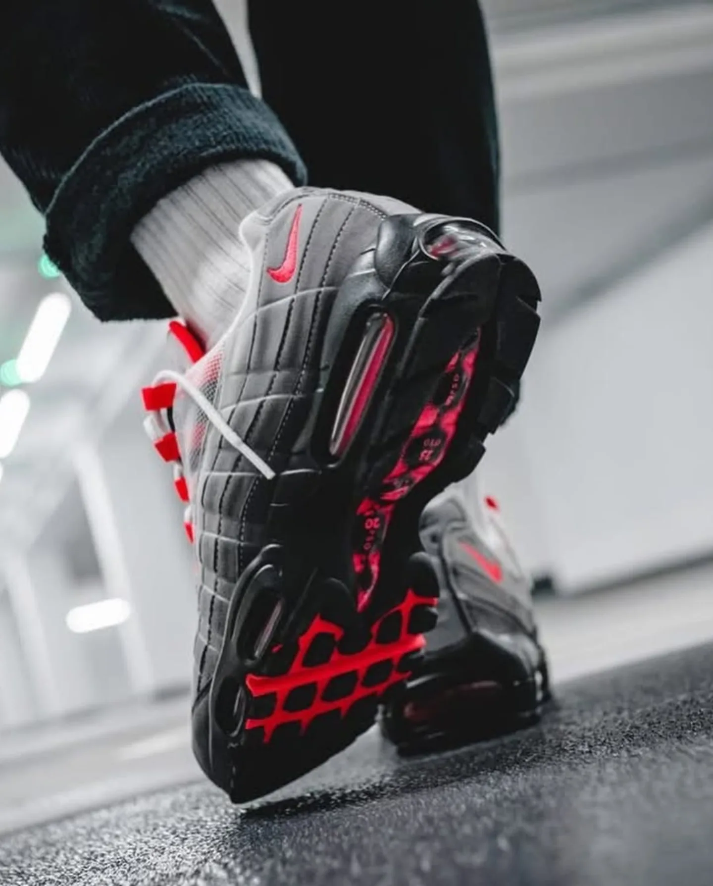 The Nike Air Max 95 “Team Crimson” OG Big Bubble is made to turn