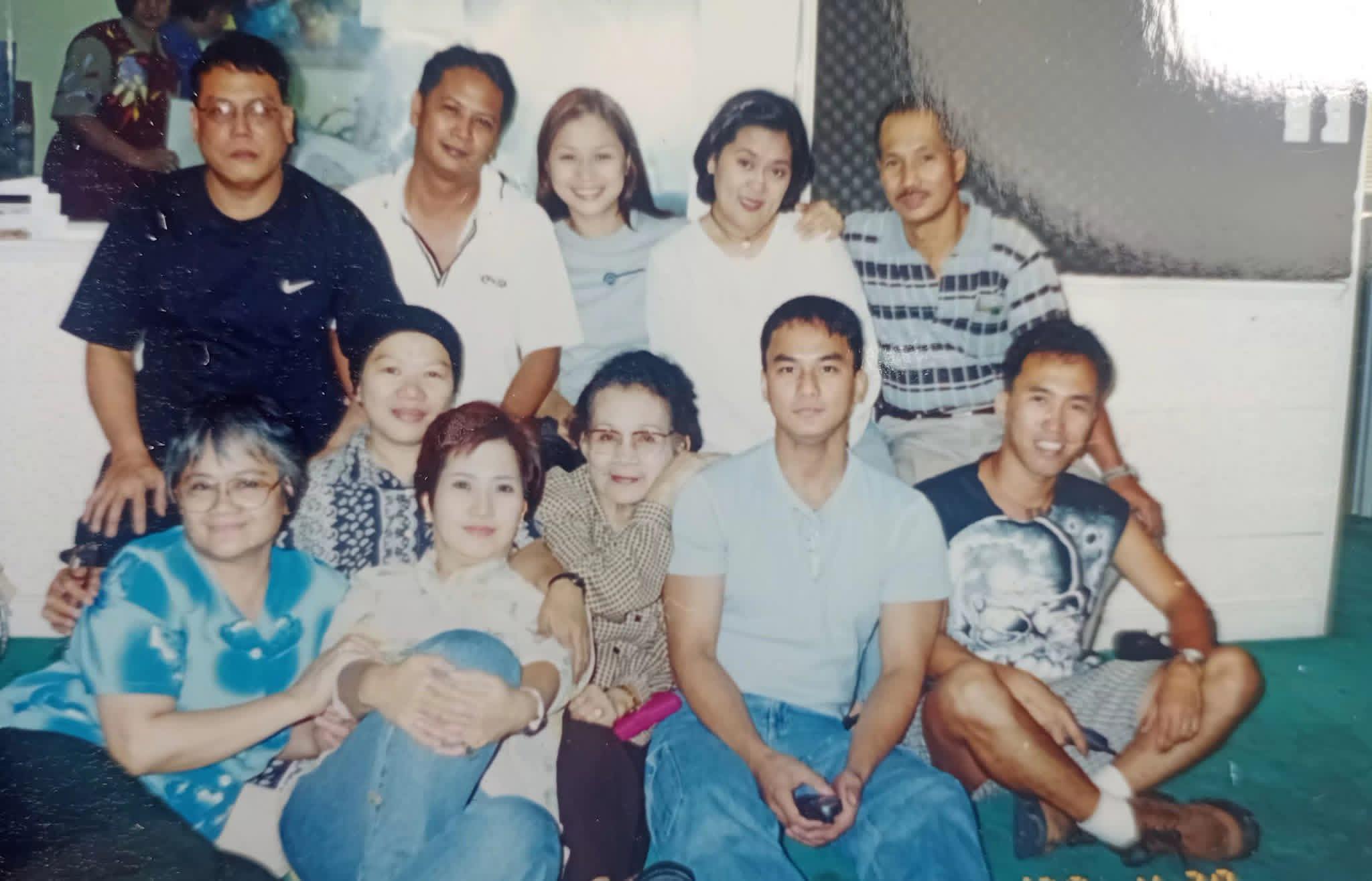 M&G - Indeed, photos are timeless treasures, holding memories forever ...
