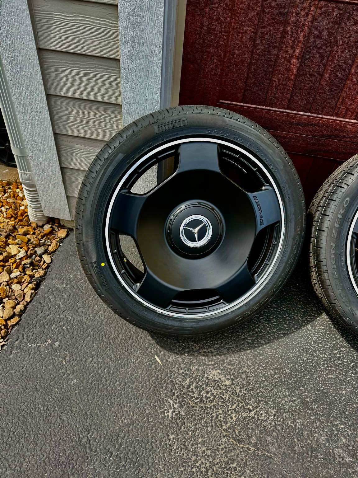OEM Mercedes AMG monoblock wheel set from a G-Wagon 22” wheels - Car ...
