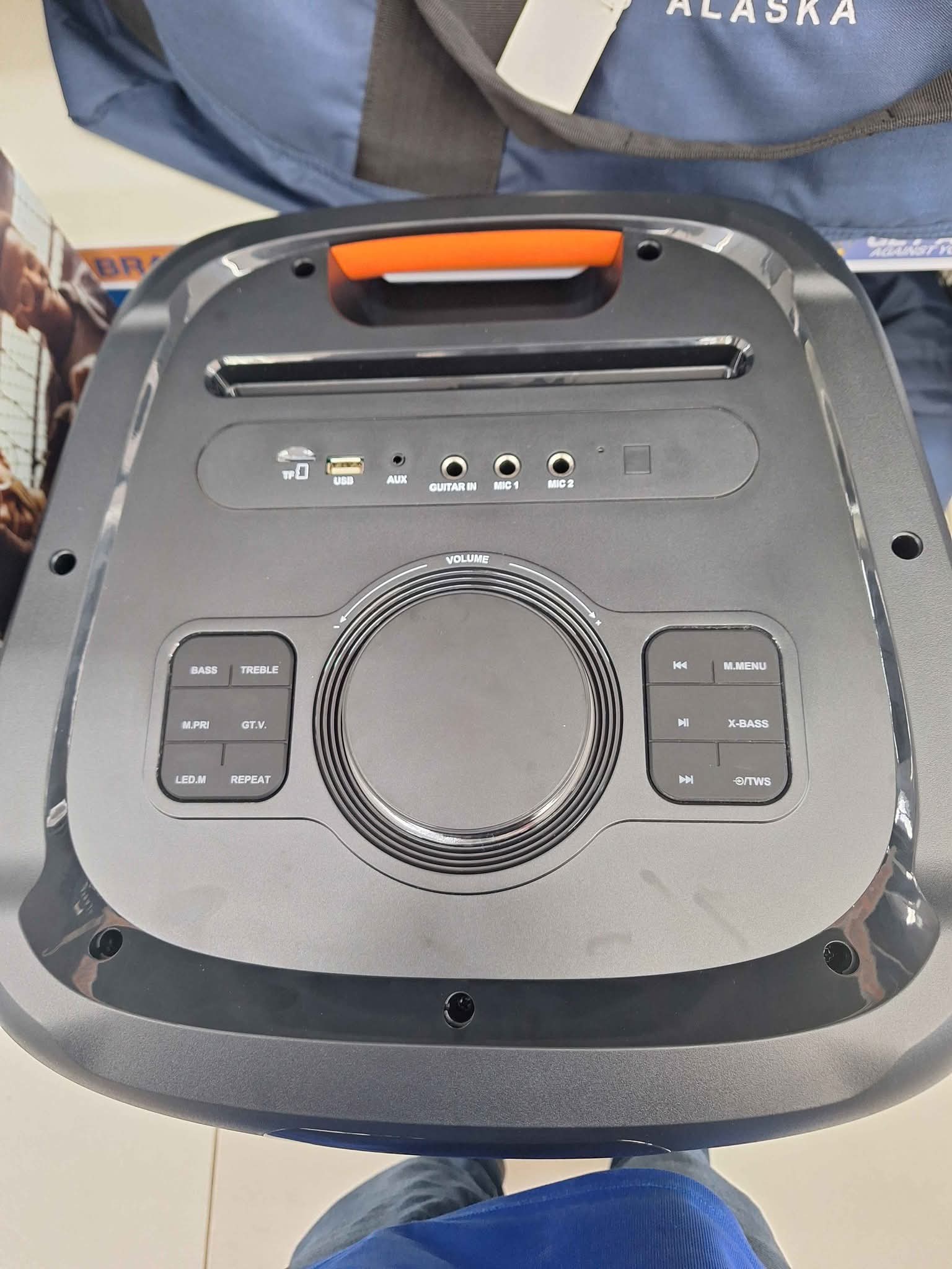 BRAND NEW DIXON PARTY BOX 200W - Speakers & Subwoofers - Cape Town ...