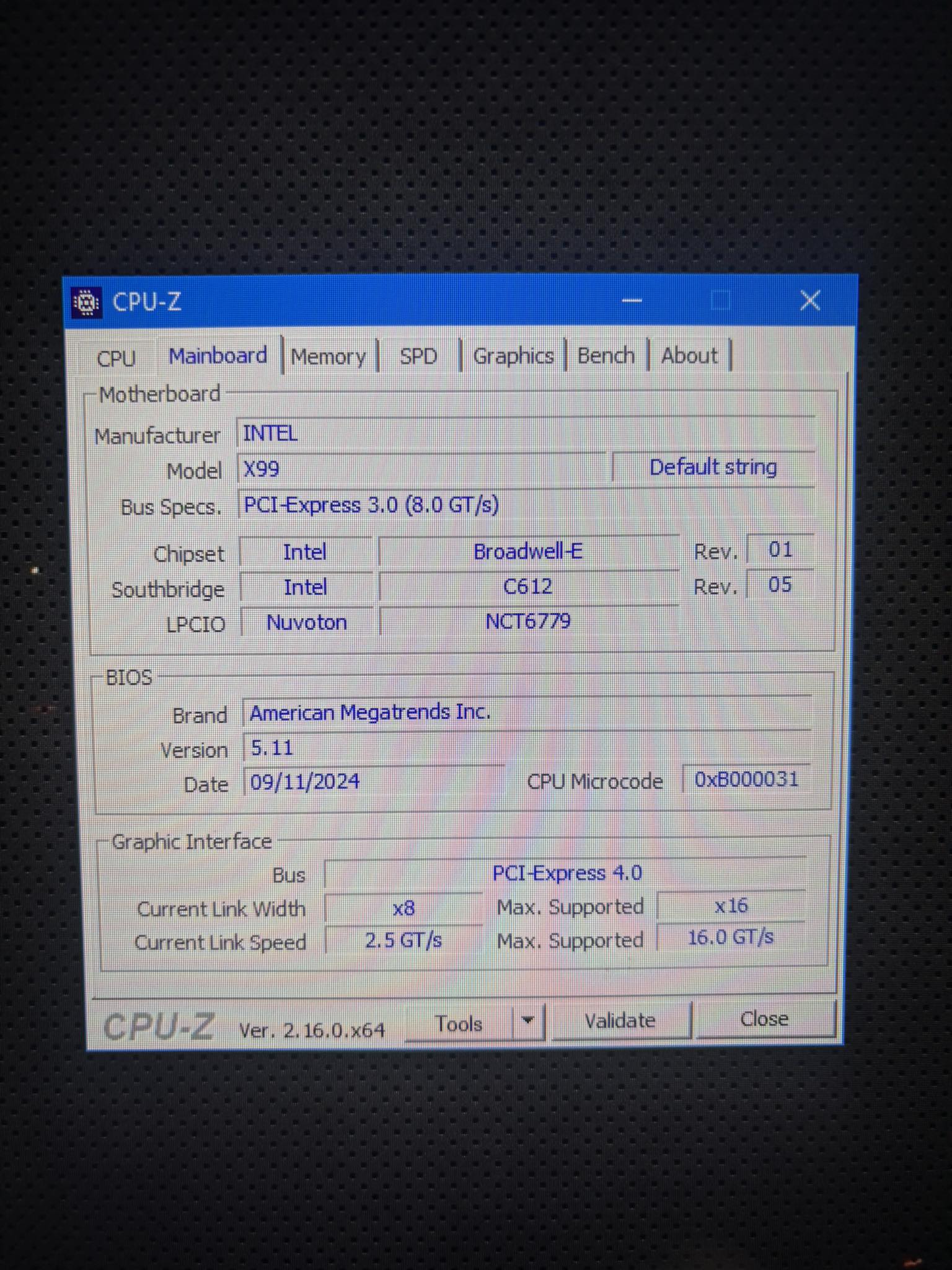 ใครสามารถเปิด Secure boot บอร์ดตัวนี้ได้บ้างครับ หา Secure boot ไม่เจอ ...