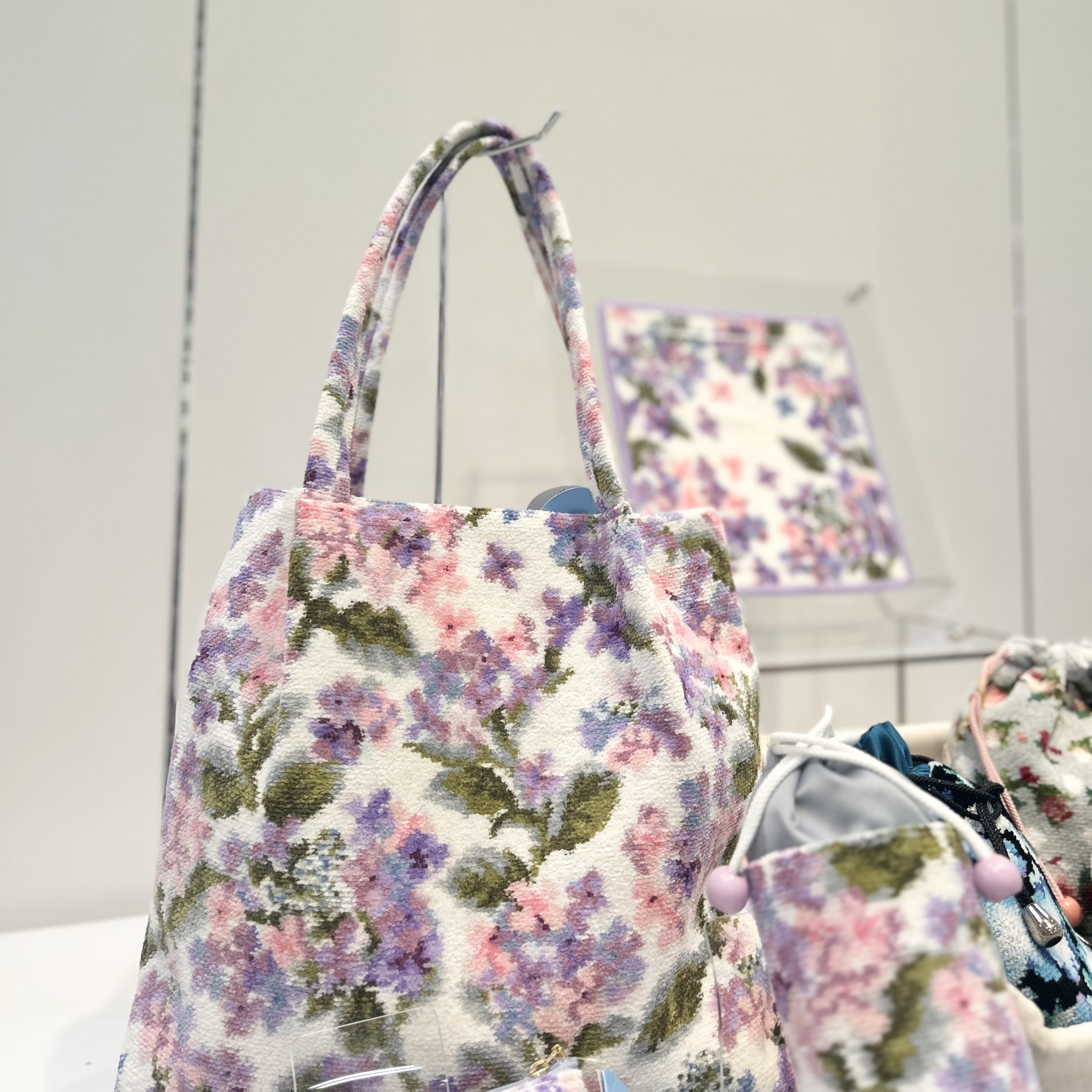フェイラー〉レインズギフトのご紹介☂️ □販売中 □4階〈フェイラー 