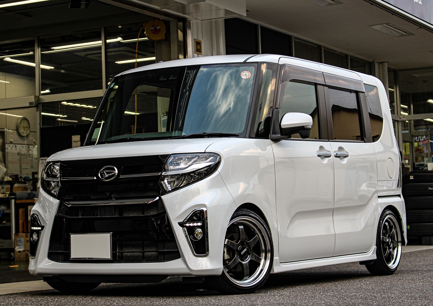 _2025/09/22 【DAIHATSU TANTO】 RAYS VOLKRACING TE37KCR 16インチ 