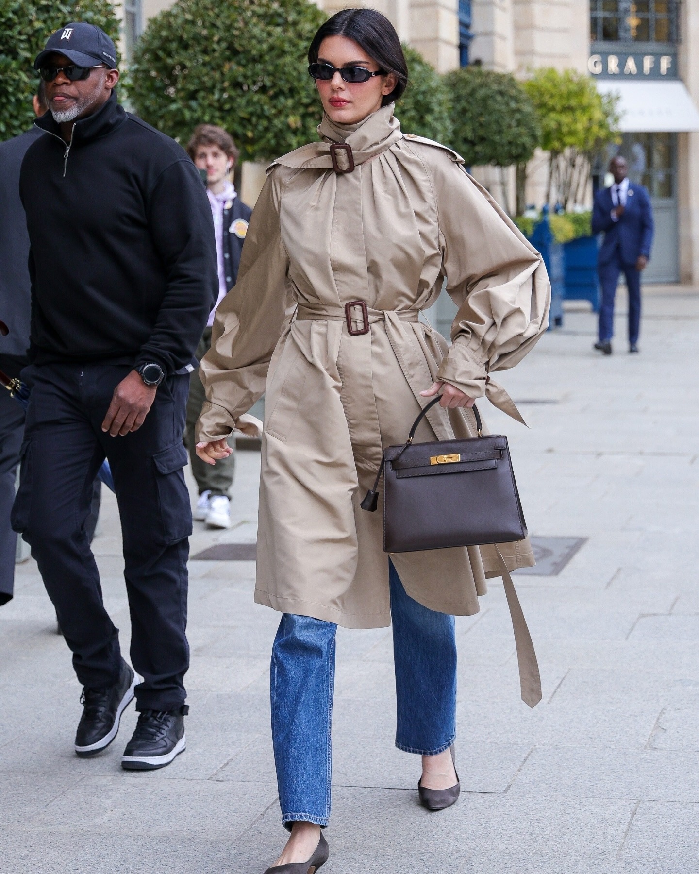 Kendall Jenner styled her spring-perfect outfit that included 