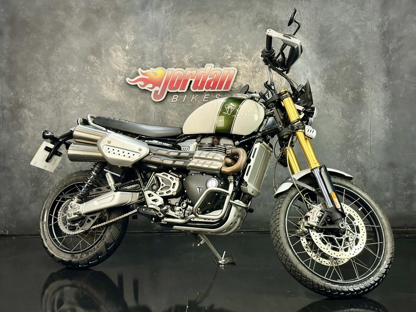 エンジンプロテクションバー に適合するスクランブラー1200 XC 